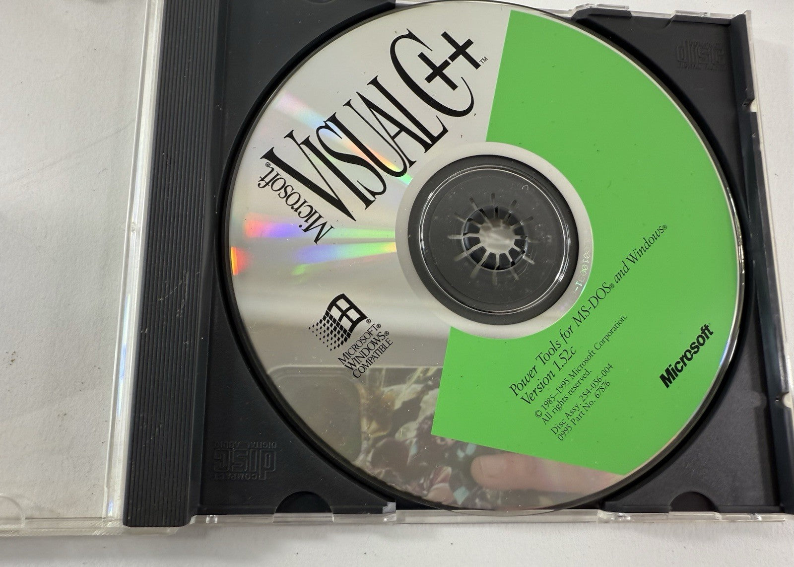 Microsoft Development Network 1995/96 Software Bundle with Visual C++ And Keys