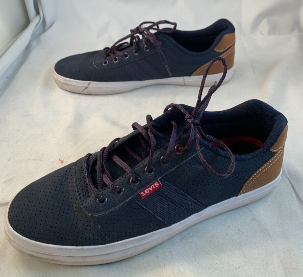 Levi's Performance Men's Beaumont Navy/Burgundy Comfort Insole Sneaker Shoes
