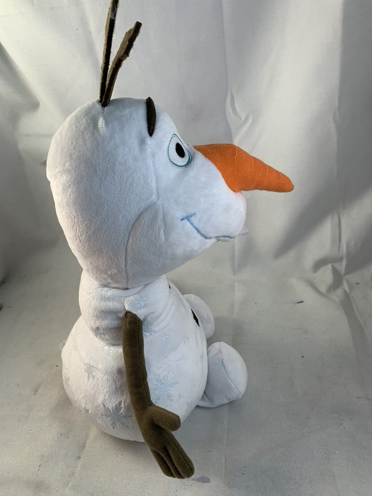 Disney Frozen 2 Olaf Plush Snowflake Sparkles Snowman 13" Plush Toy Frozen II