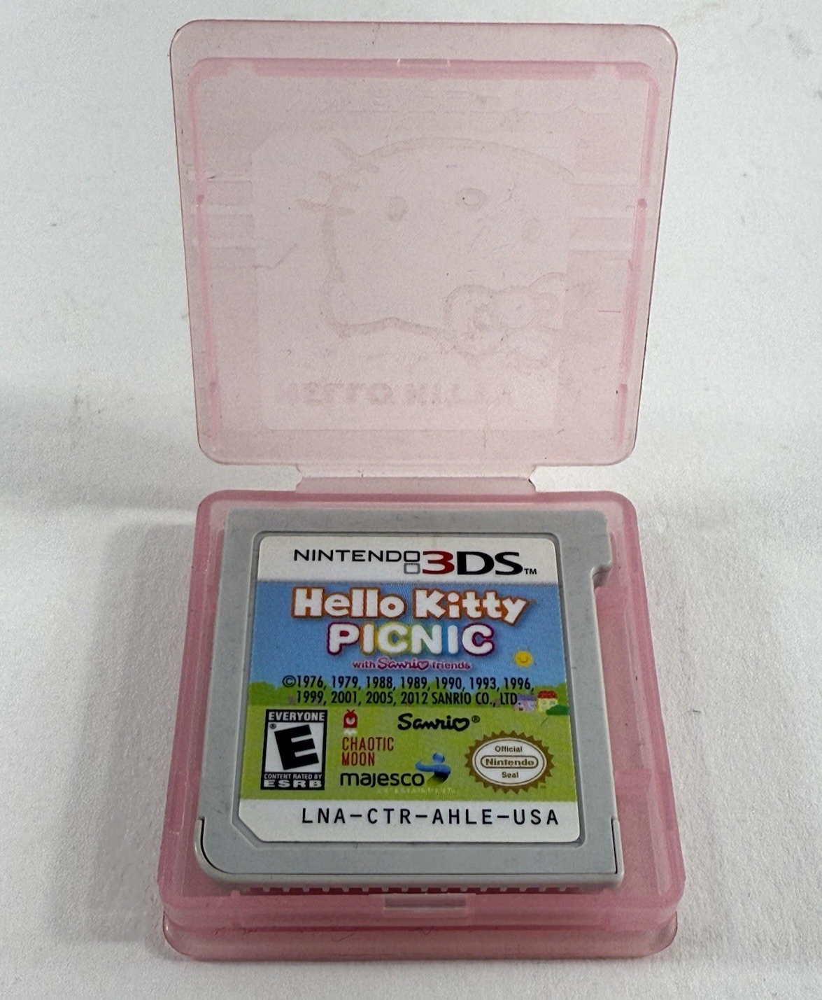 Hello Kitty Picnic w/ Sanrio Friends (Nintendo 3DS, 2012) Game Cartridge & Case