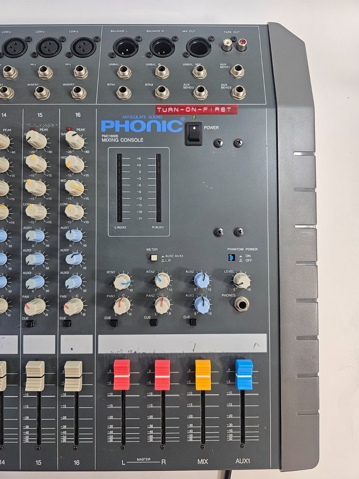 Phonic PMC-1602B 16-Channel Mixing Console - Local Pickup - Read