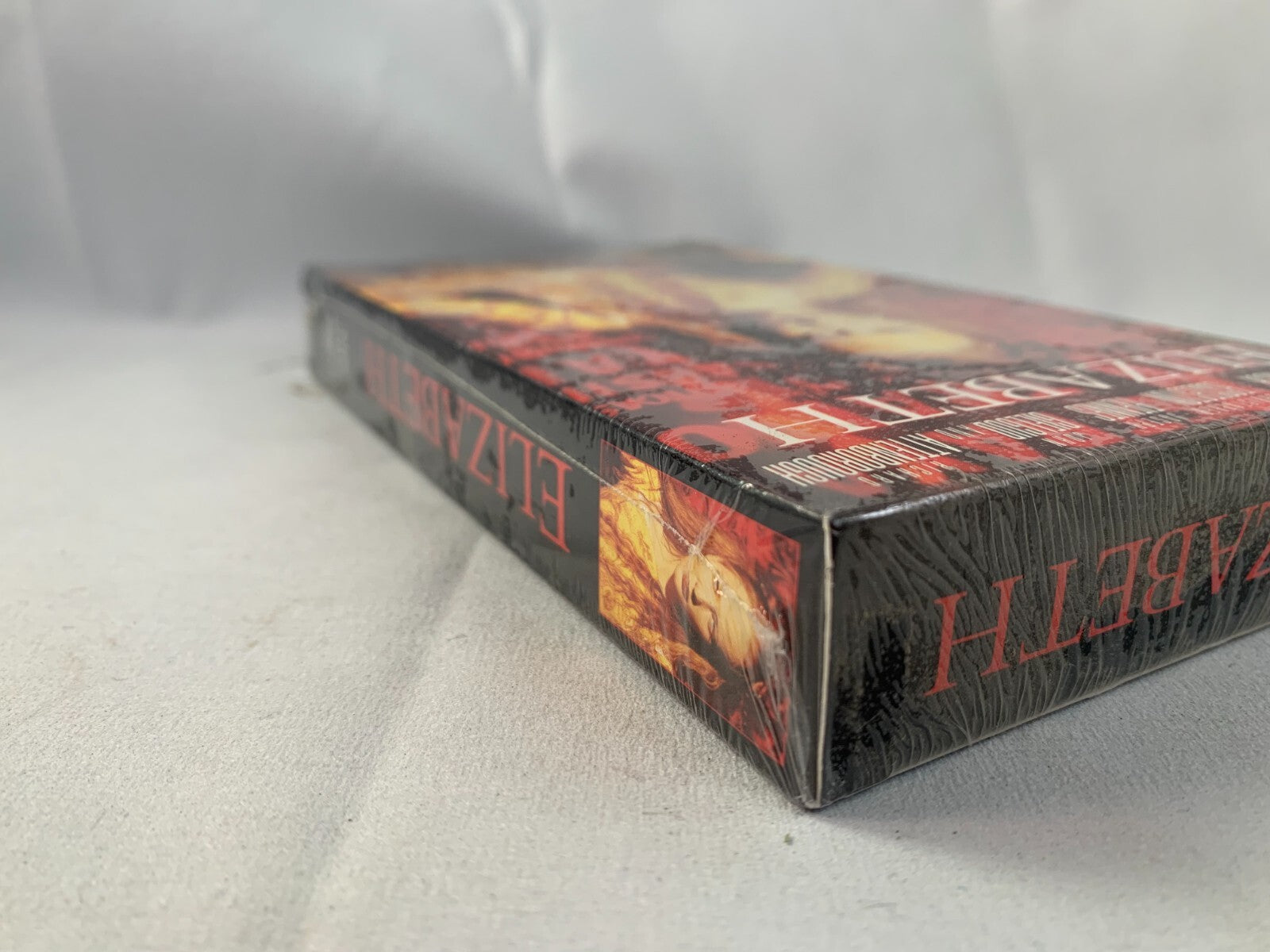 Elizabeth (VHS, 2003) NEW