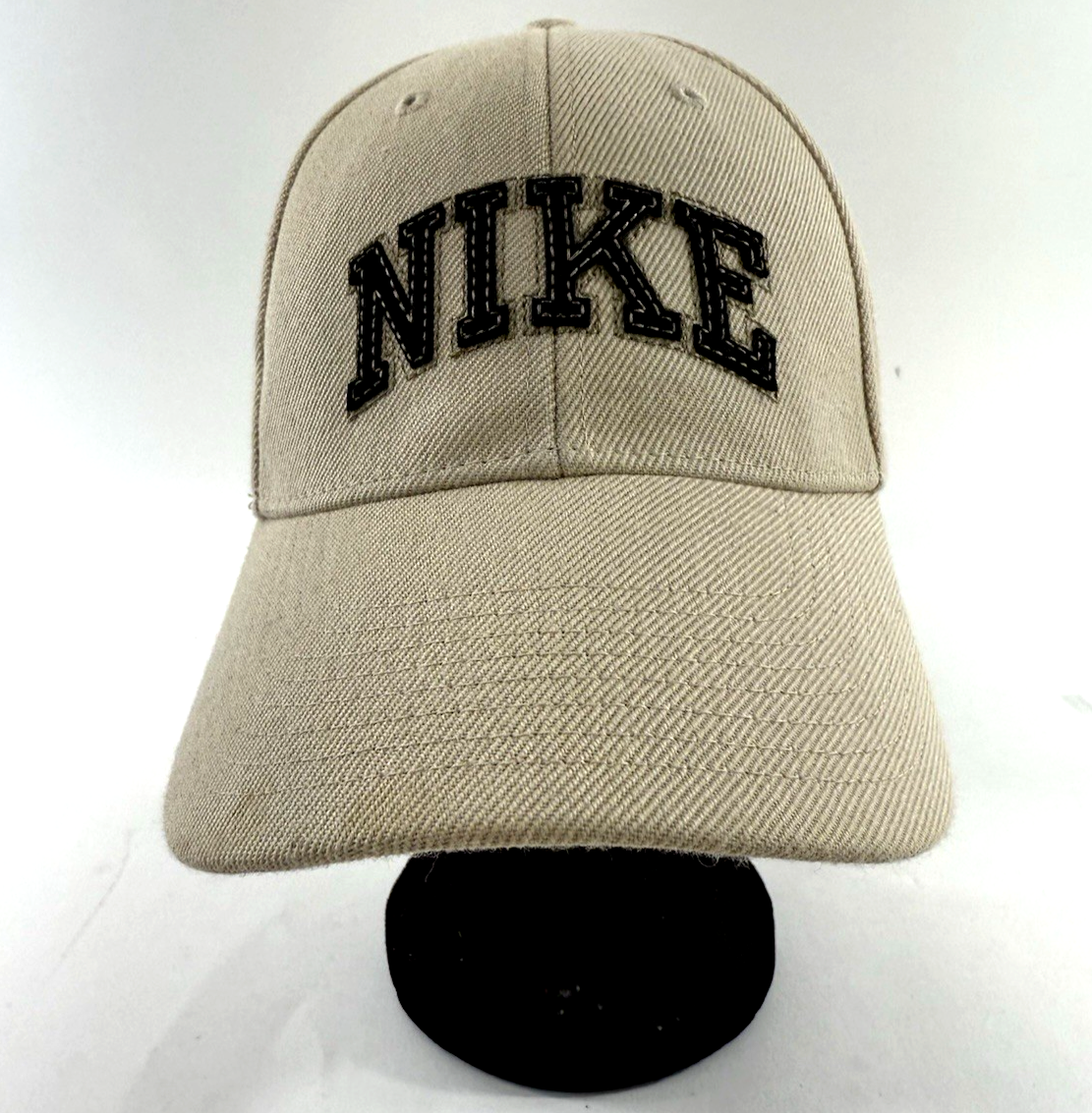 Nike Classic Embroidered Heritage 86 209430-168 Strapback Adjustable Hat - Khaki