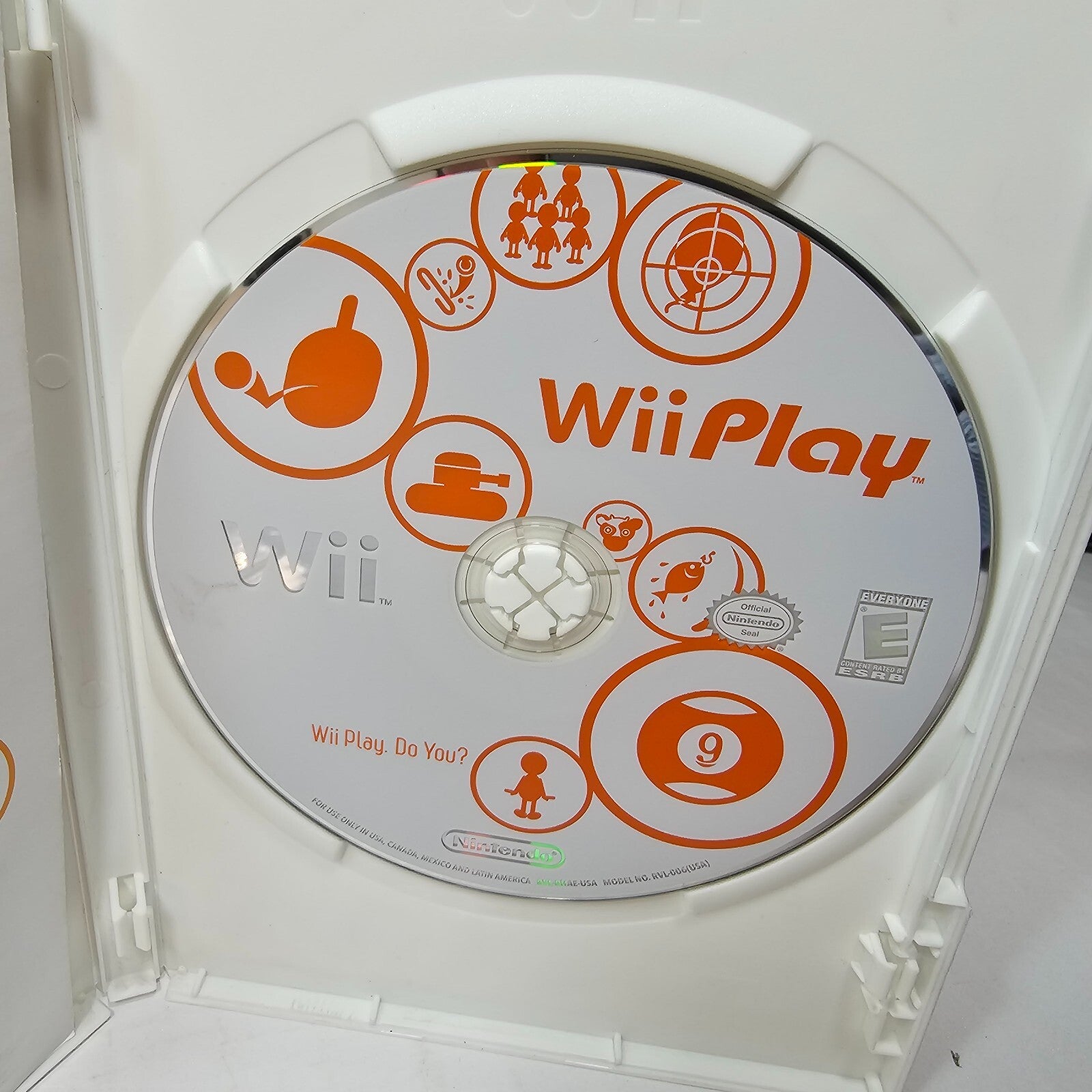 Wii Play (Nintendo Wii, 2007) Game Case Manual Insert - Tested and Working