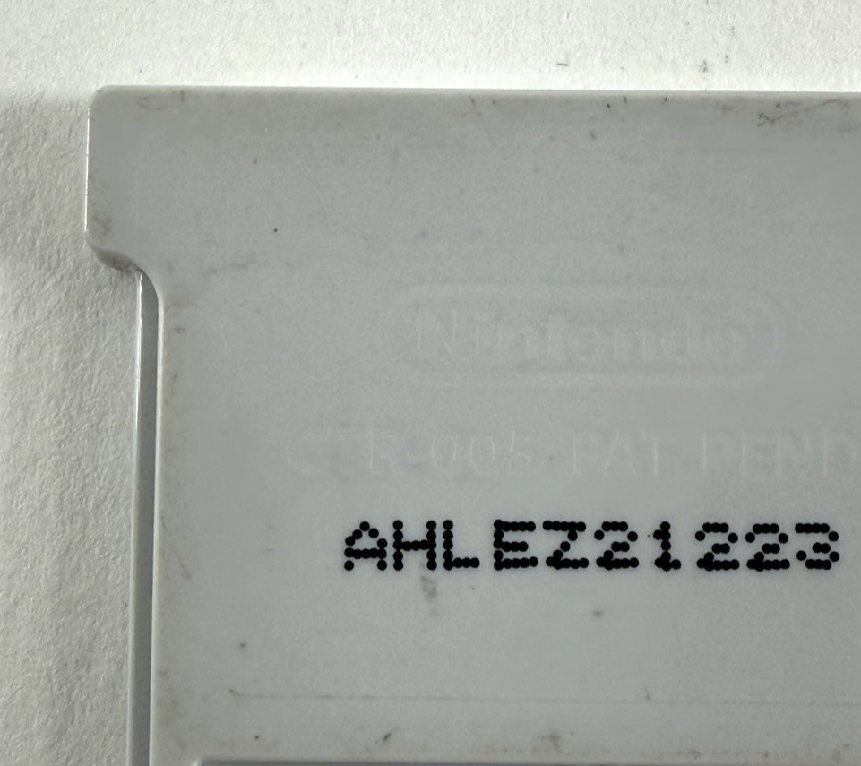 Hello Kitty Picnic w/ Sanrio Friends (Nintendo 3DS, 2012) Game Cartridge & Case