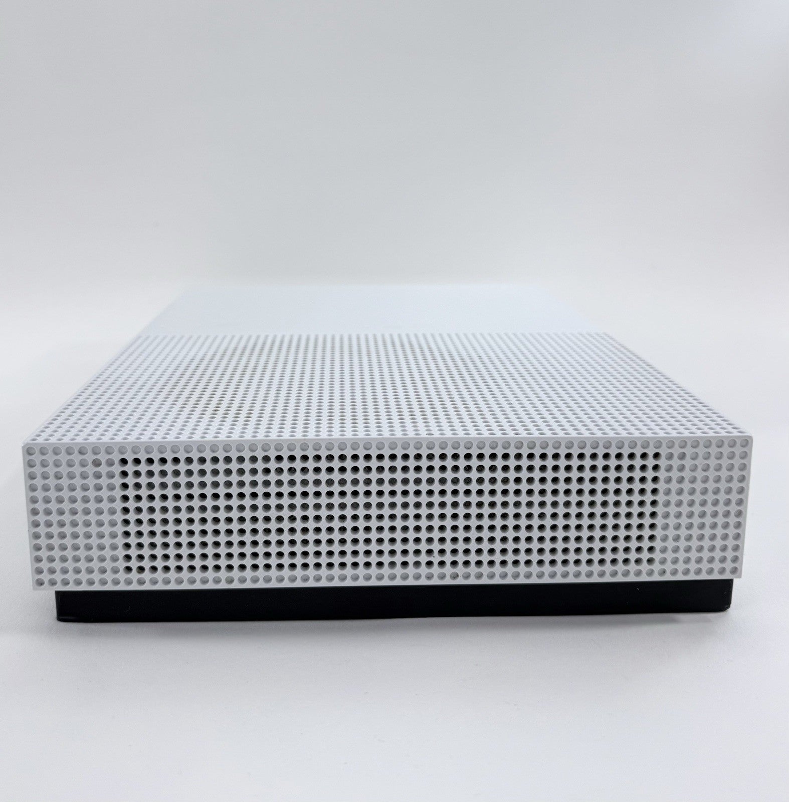 Microsoft Xbox One S 1681 1TB White Console with Cords and Controller  - Tested