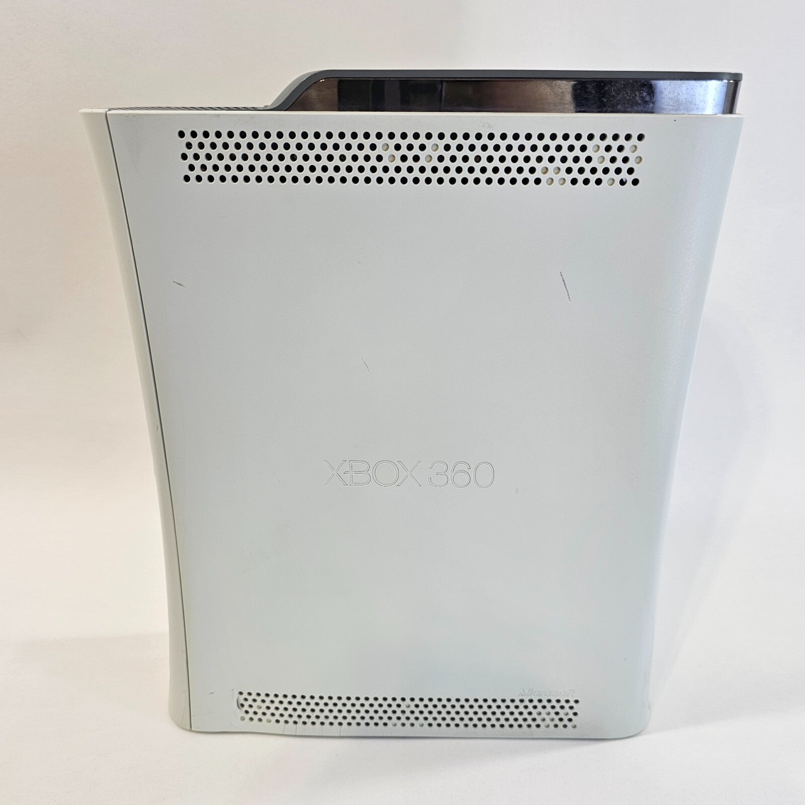 Microsoft White Xbox 360 120 GB Console with Cords, Kinect and Games - Tested