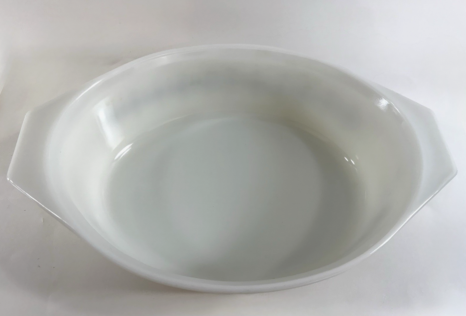 Vintage 1965 Pyrex Empire Scroll 045 Casserole Dish with Lid (2-1/2 Qt)