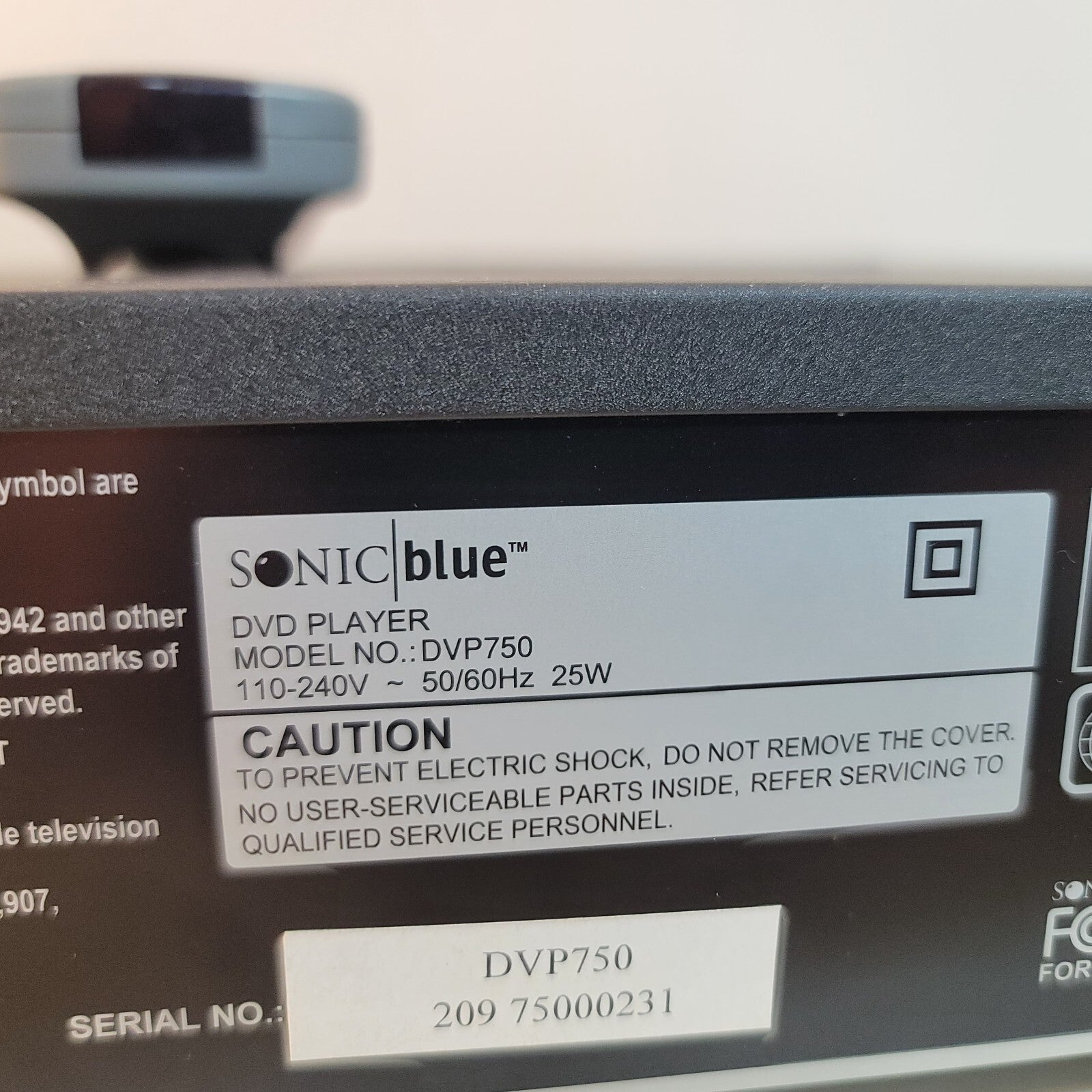 SonicBlue Go Video DVP750  DVD Video CD MP3 Player With Remote