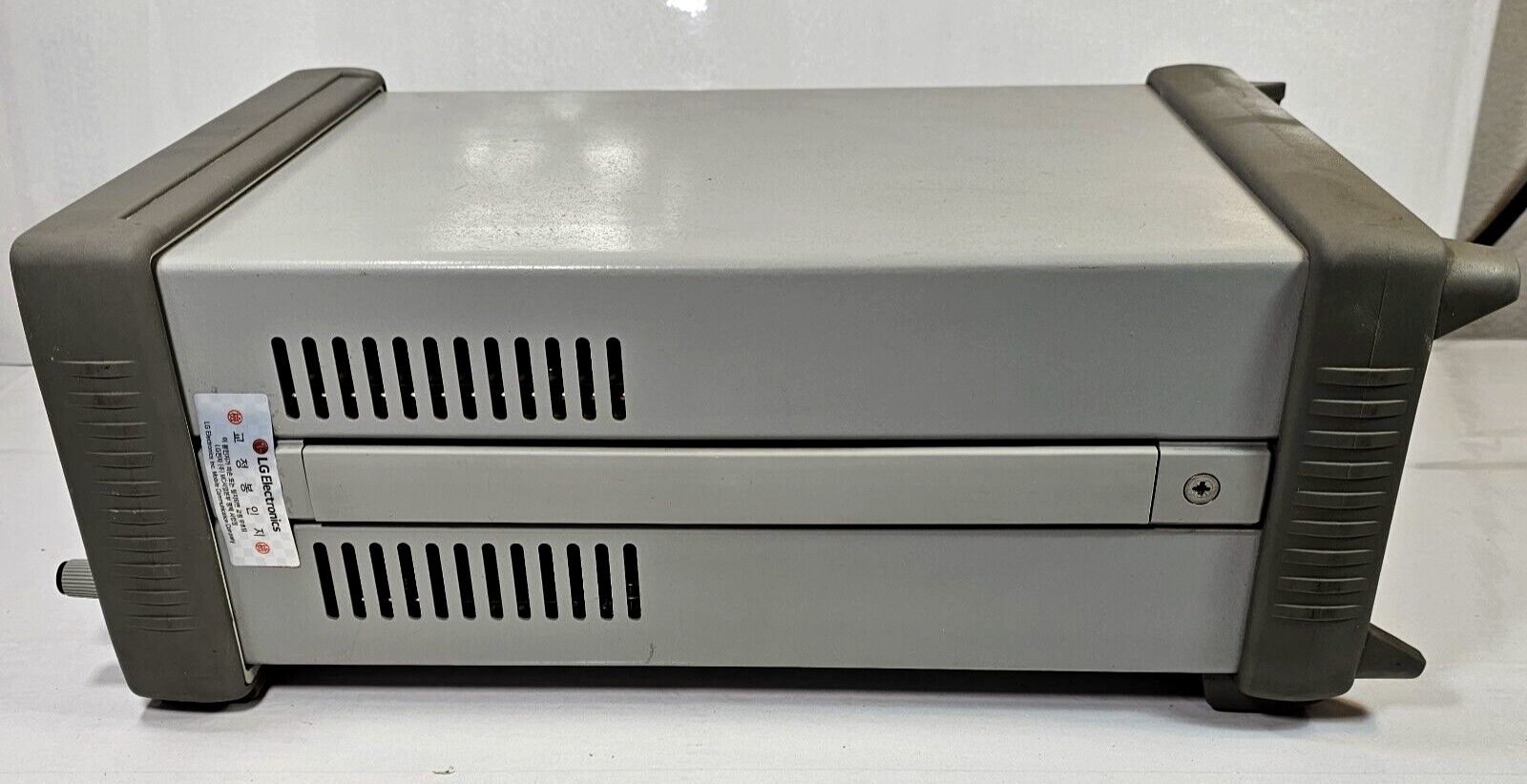 Agilent E3648A Dual Output DC Power Supply 0-8V,5A/0-20V,2.5A - Tested - 2490