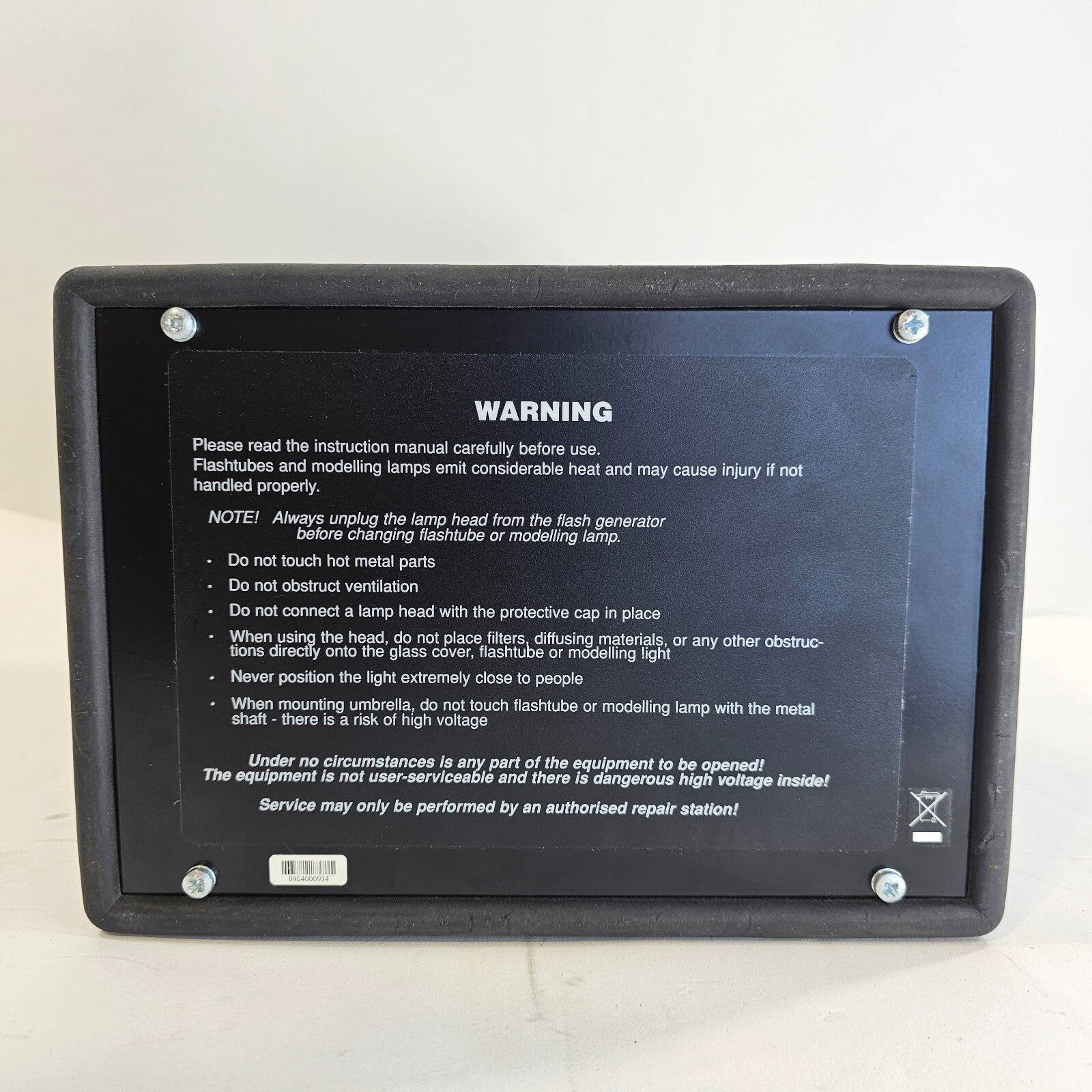 Profoto Pro-7a 2400 ~ 2400 Watt Power Pack Generator Powers On SEE NOTES PARTS