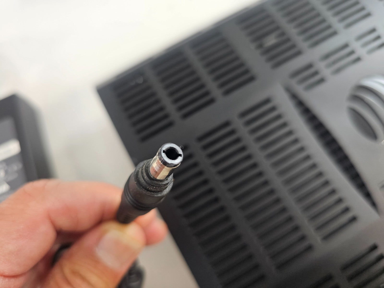 AT&T Arris BGW210-700 Broadband Gateway WiFi Modem Router with Adapter