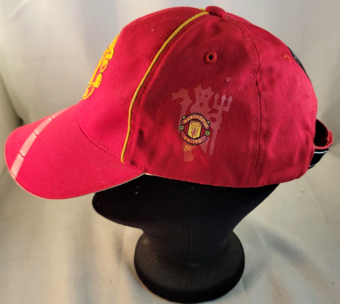 Prima Pripure Manchester United AIG Red/Gold Embroidered Adjustable Hat