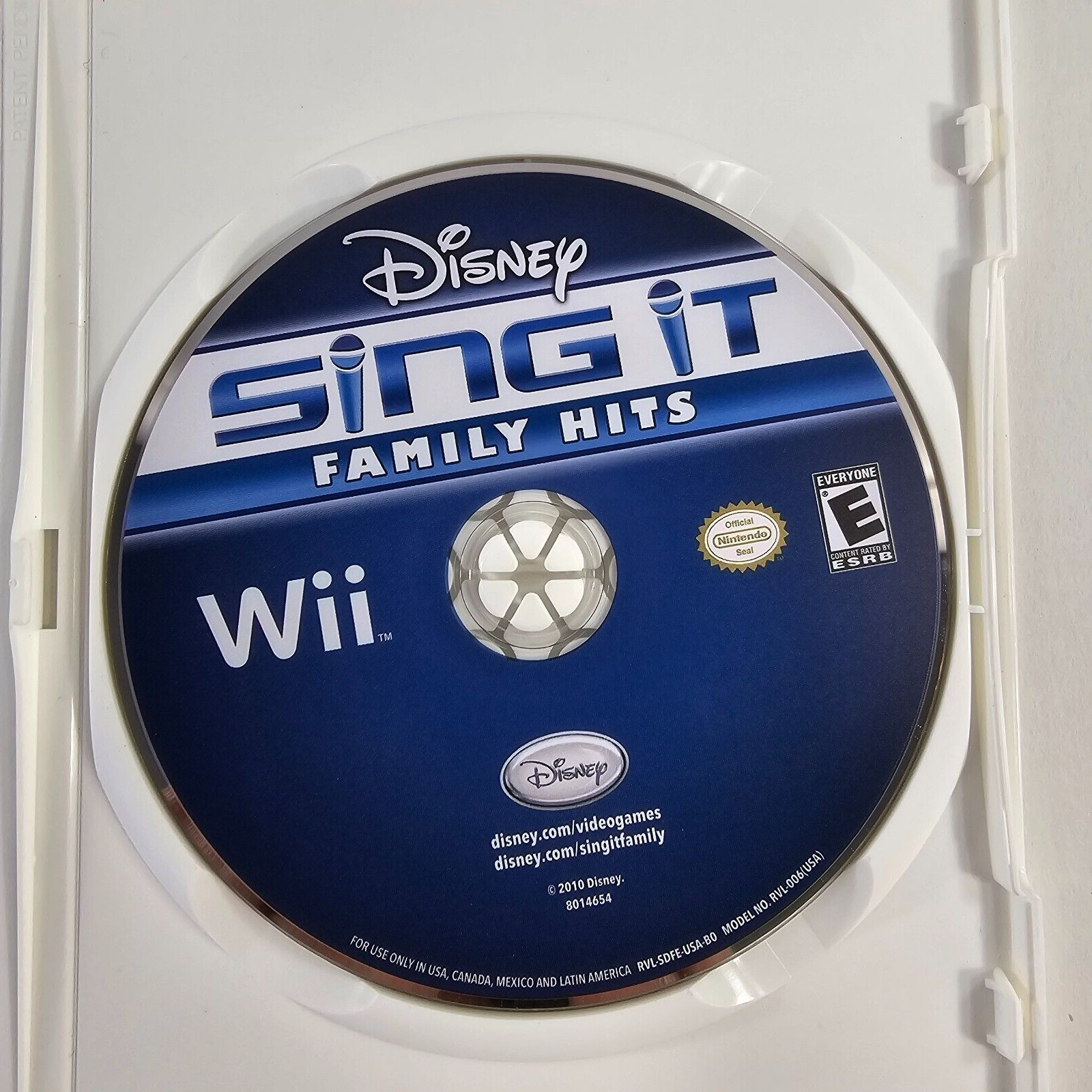 Disney Sing It: Family Hits (Nintendo Wii, 2010) Game Case Manual - Tested