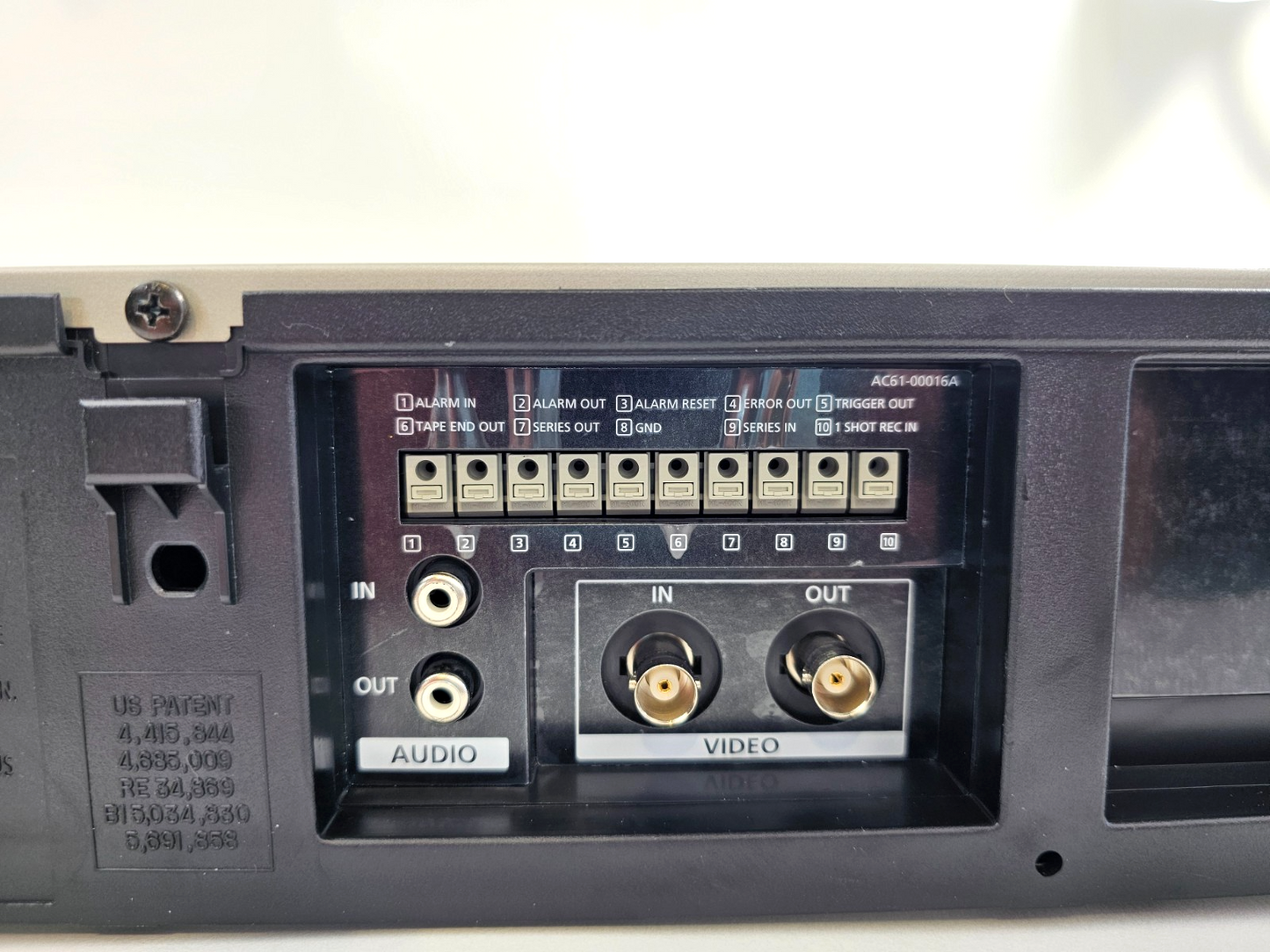 Samsung SRV-30 Real Time Video Cassette Recorder - Surveillance VCR - Tested