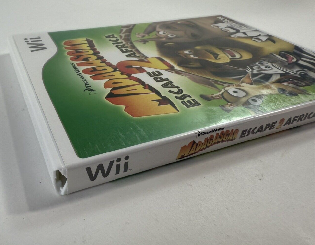 Madagascar: Escape 2 Africa (Nintendo Wii, 2008) Game Case Manual - Tested