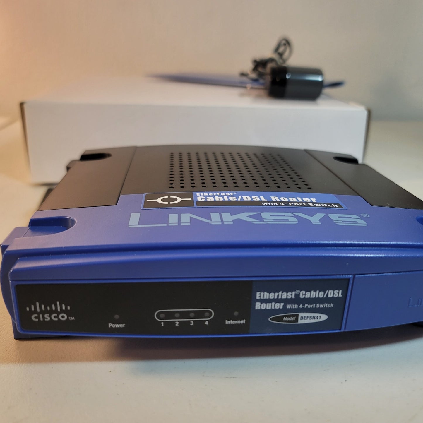 Linksys BEFSR41 4-Port 10/100 Wired Router (BEFSR41 v4)