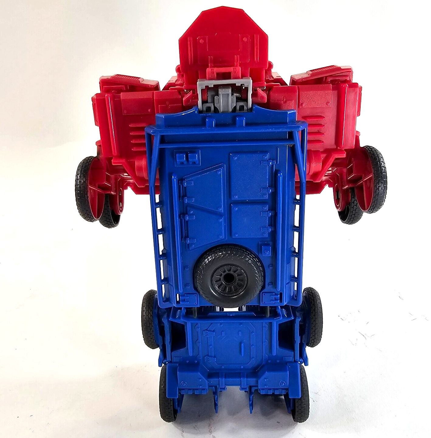 Transformers 2022 Cyberverse Adventures 9" Optimus Prime Smash Changer Figure
