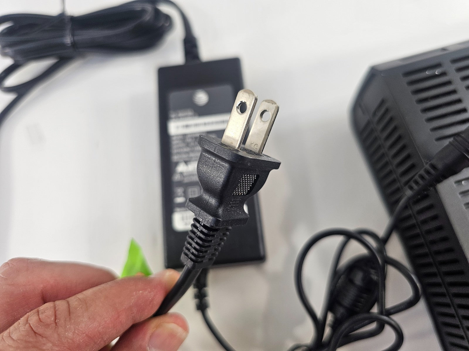 AT&T Arris BGW210-700 Broadband Gateway WiFi Modem Router with Adapter