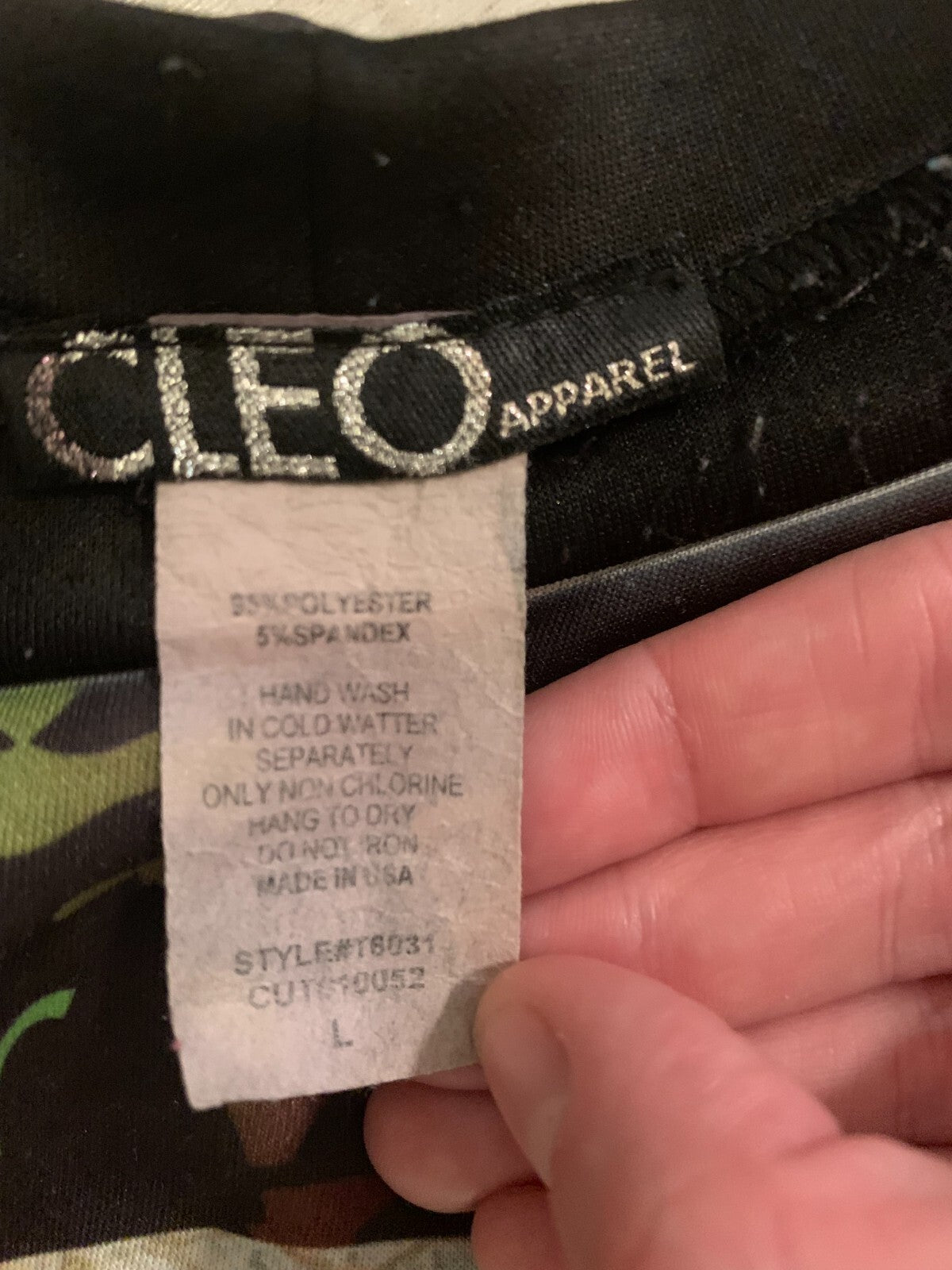 Cleo | Women's Large | Fashion Magazine Themed | BOHO | Mid Sleeve |Shirt Top