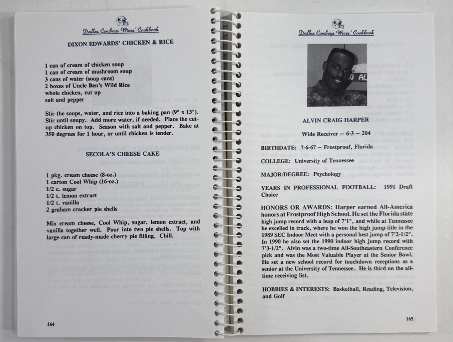 The Dallas Cowboys Wives Cookbook  (Paperback, 1991) First Edition