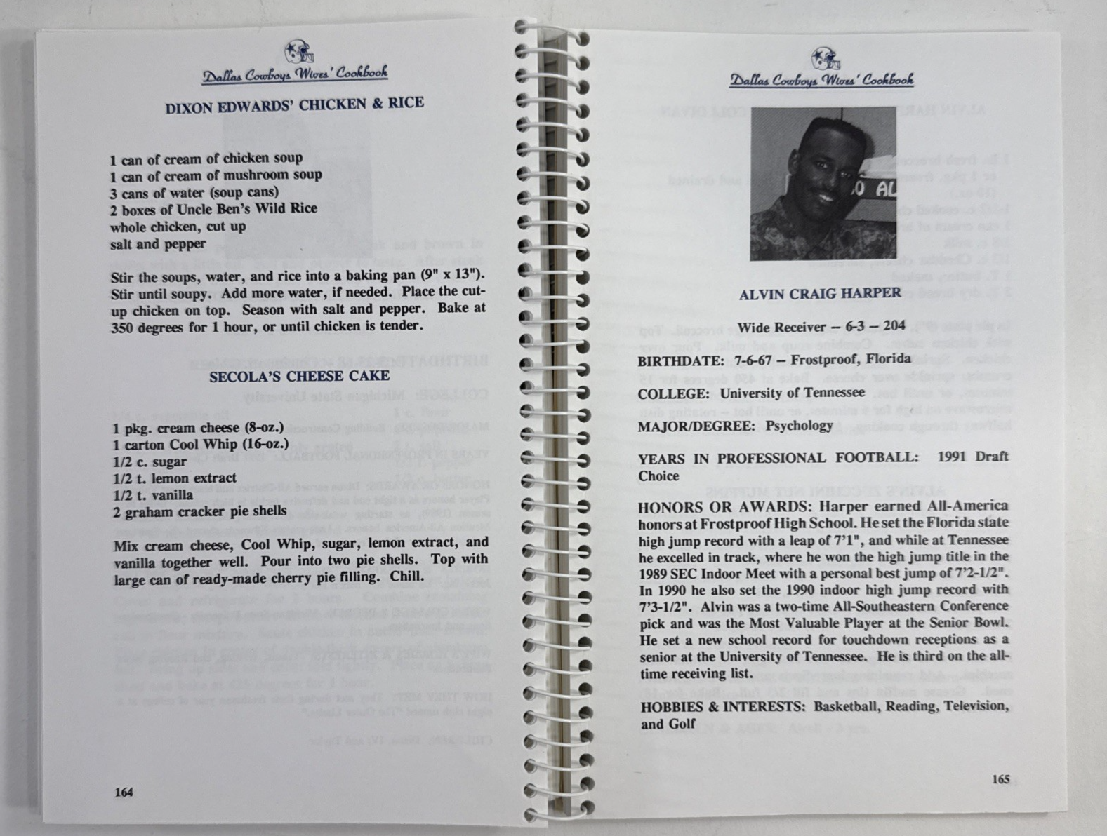 The Dallas Cowboys Wives Cookbook  (Paperback, 1991) First Edition