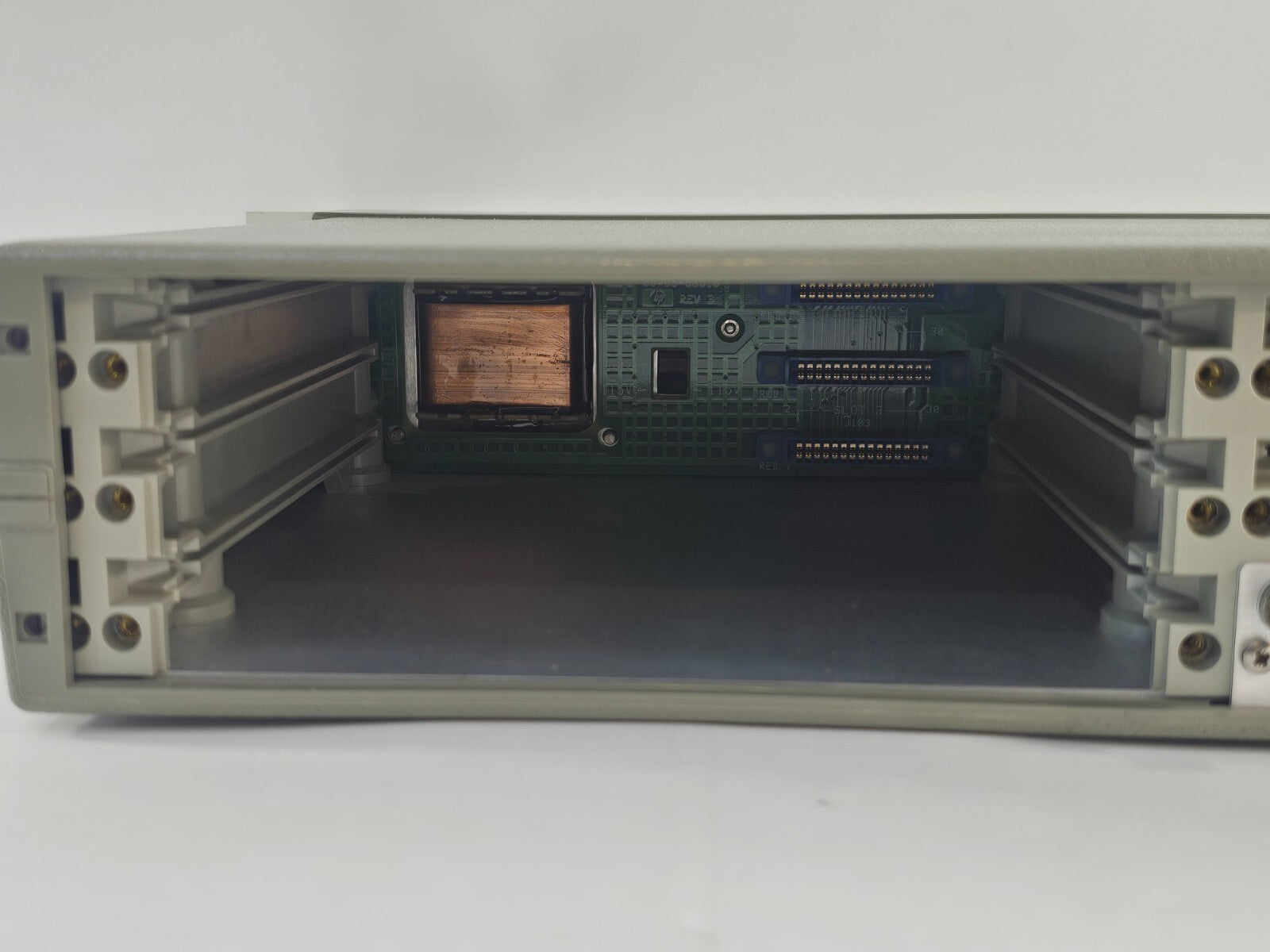 Hewlett Packard 3488A Switch / Control Unit with Mounting Brackets - Tested