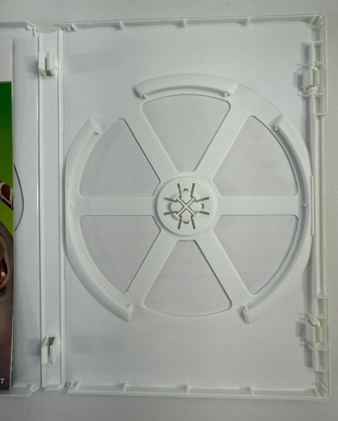 Madagascar: Escape 2 Africa (Nintendo Wii, 2008) Game Case Manual - Tested