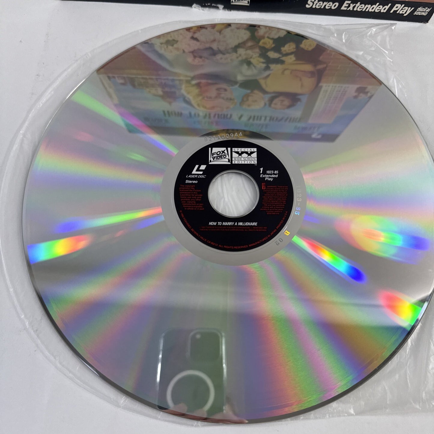 How to Marry a Millionaire (Laserdisc Bundle) Guys and Dolls, Around The World..