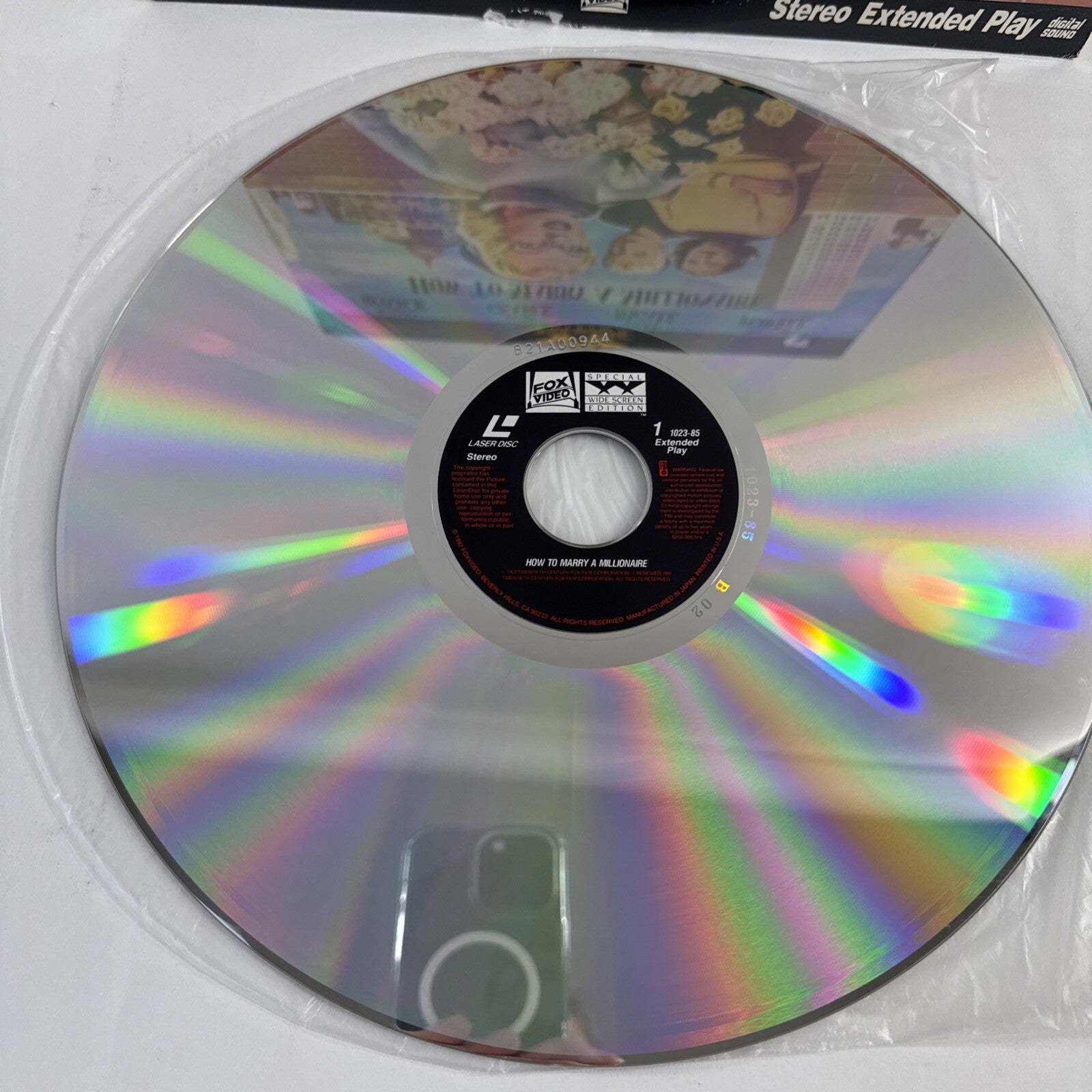 How to Marry a Millionaire (Laserdisc Bundle) Guys and Dolls, Around The World..