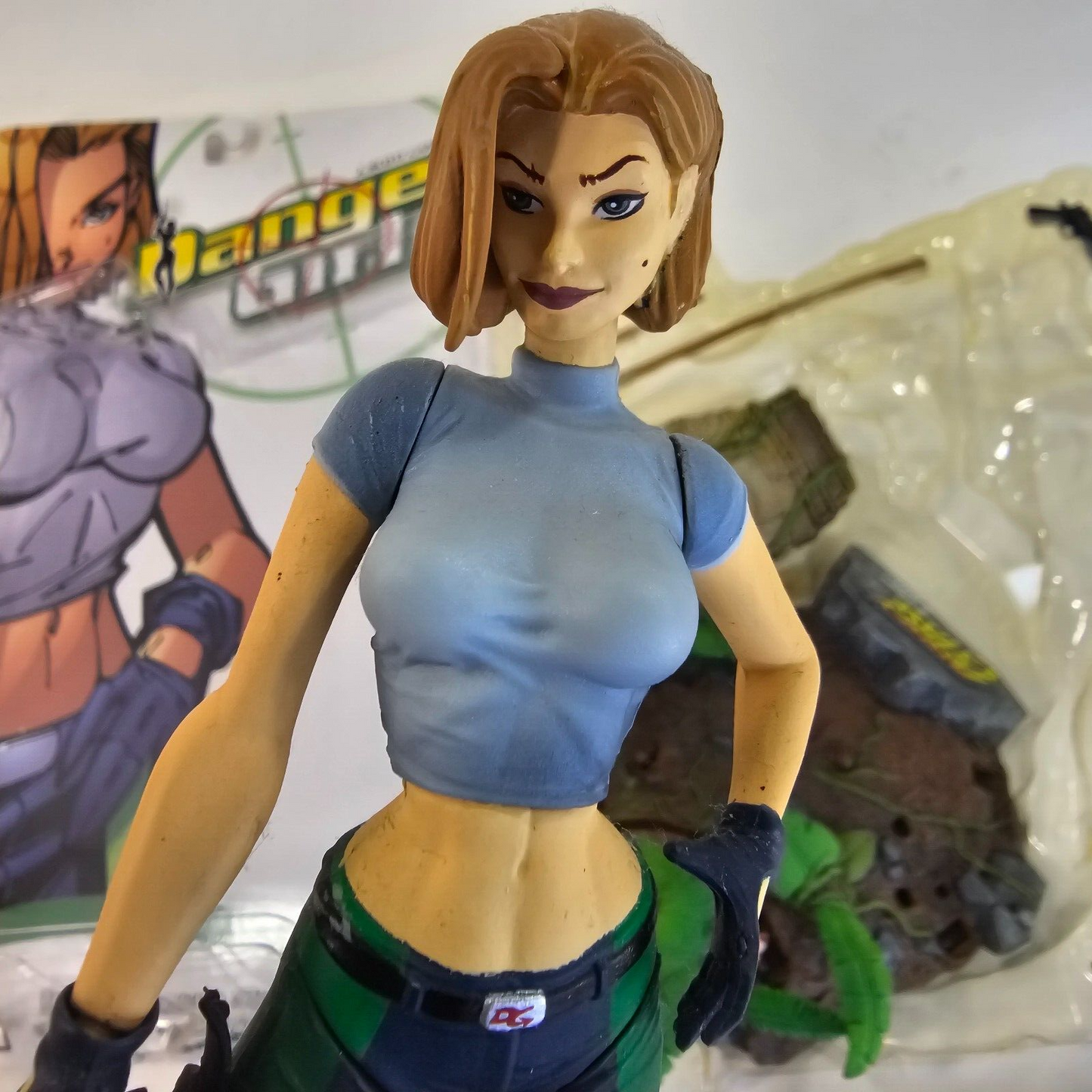 Danger Girl Action Figures Sydney Savage & Abbey Chase With Comics - READ