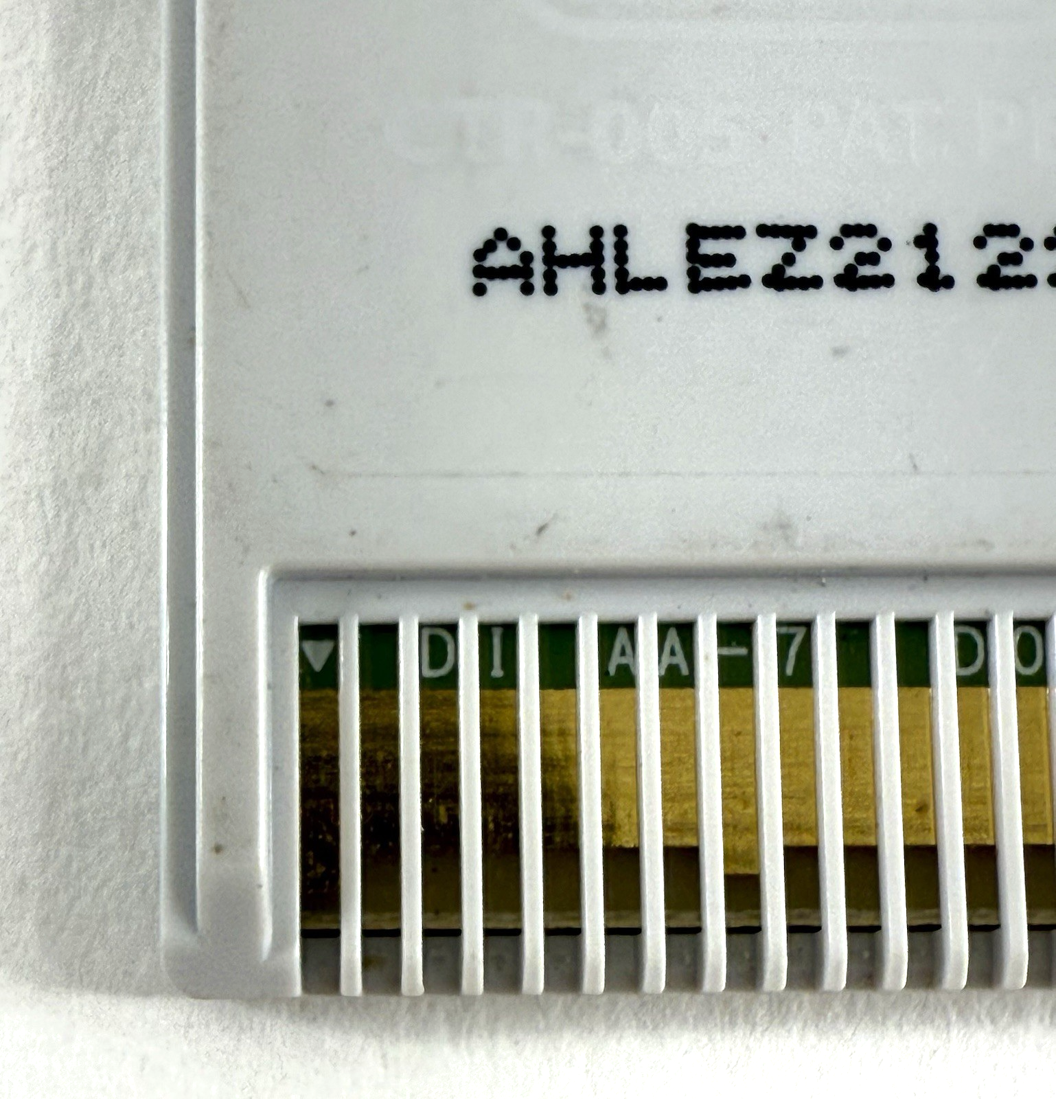 Hello Kitty Picnic w/ Sanrio Friends (Nintendo 3DS, 2012) Game Cartridge & Case