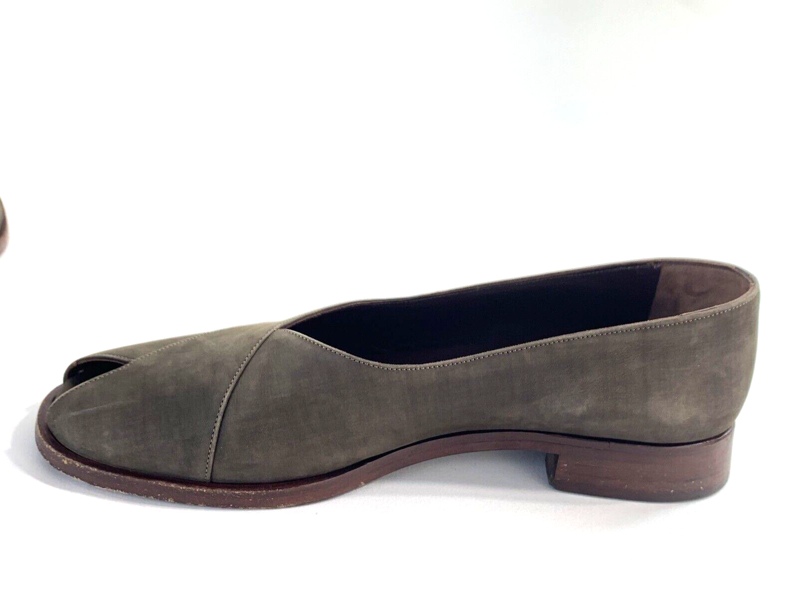 Giorgio Armani Le Collezioni  Size 36 (US 5.5) Peep Toe Leather Flats