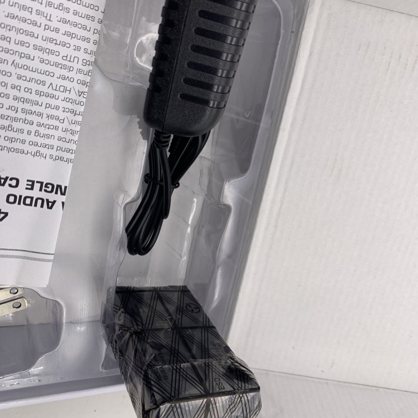 CALRAD Electronics 40-7110 VGA Extender