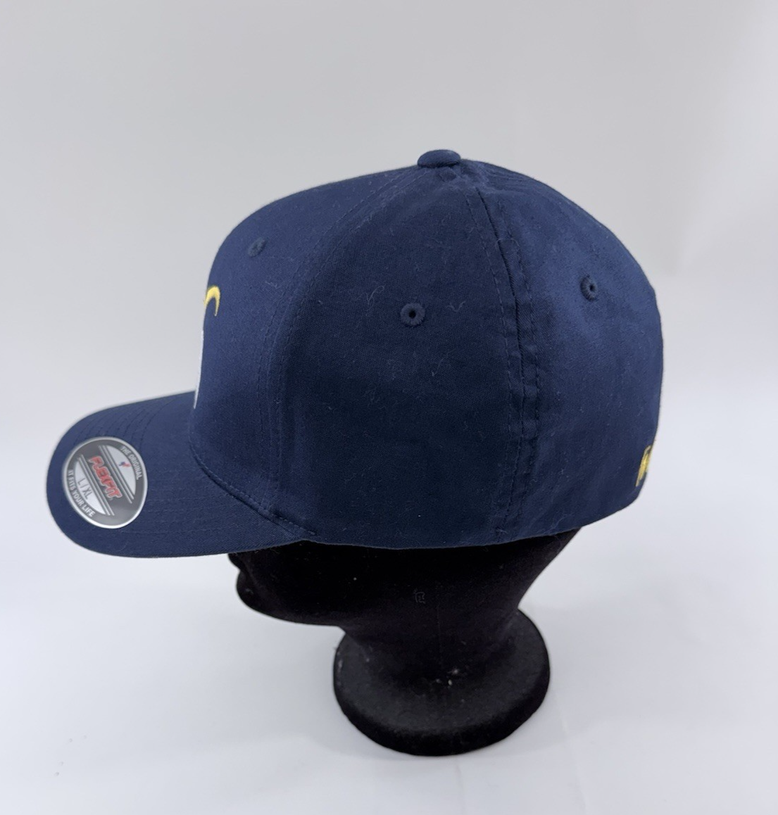 William Hill Flexfit Hat L/XL Navy Embroidered UK Sports Betting Promo Cap