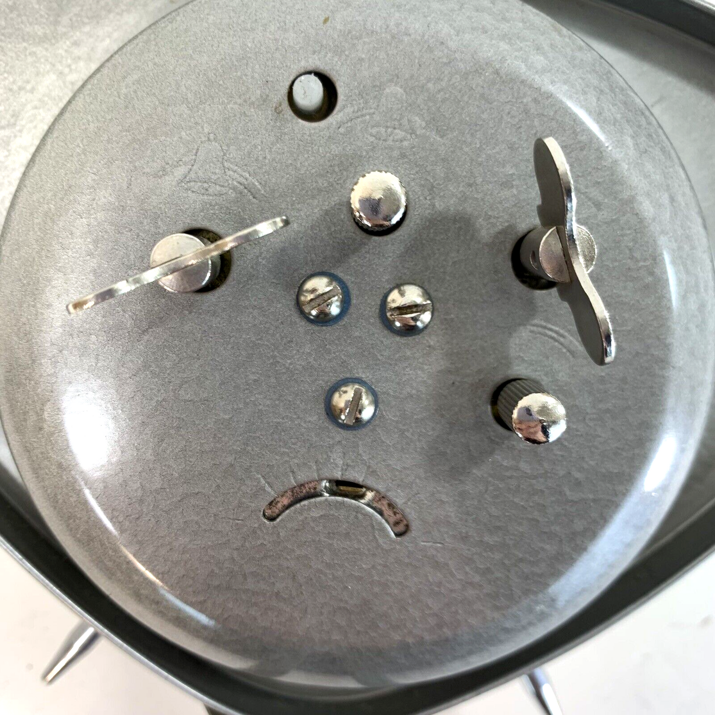 1988 Leadworks Inc. Wind-up Mid-Century Modern Alarm Clock - Tested and Working