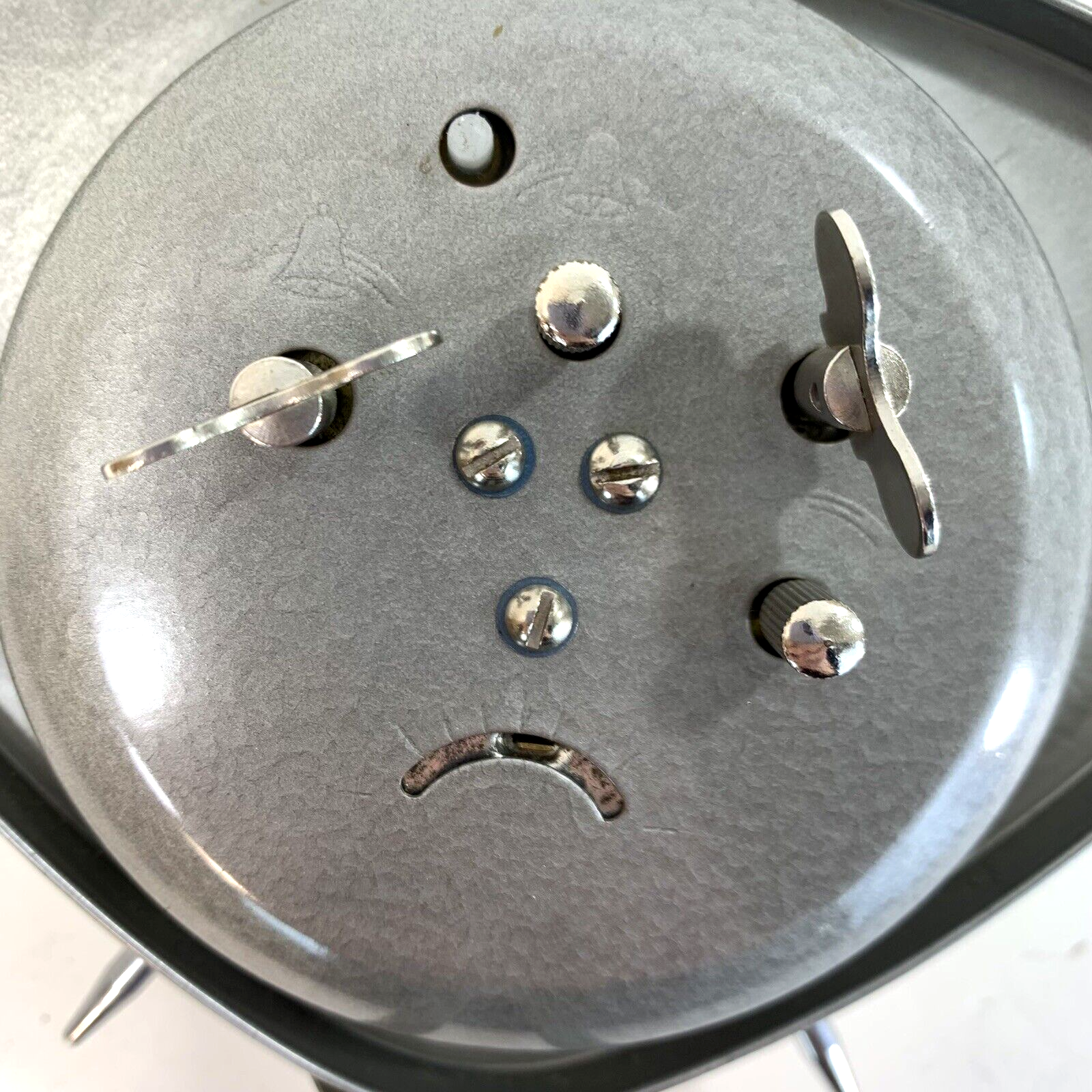 1988 Leadworks Inc. Wind-up Mid-Century Modern Alarm Clock - Tested and Working