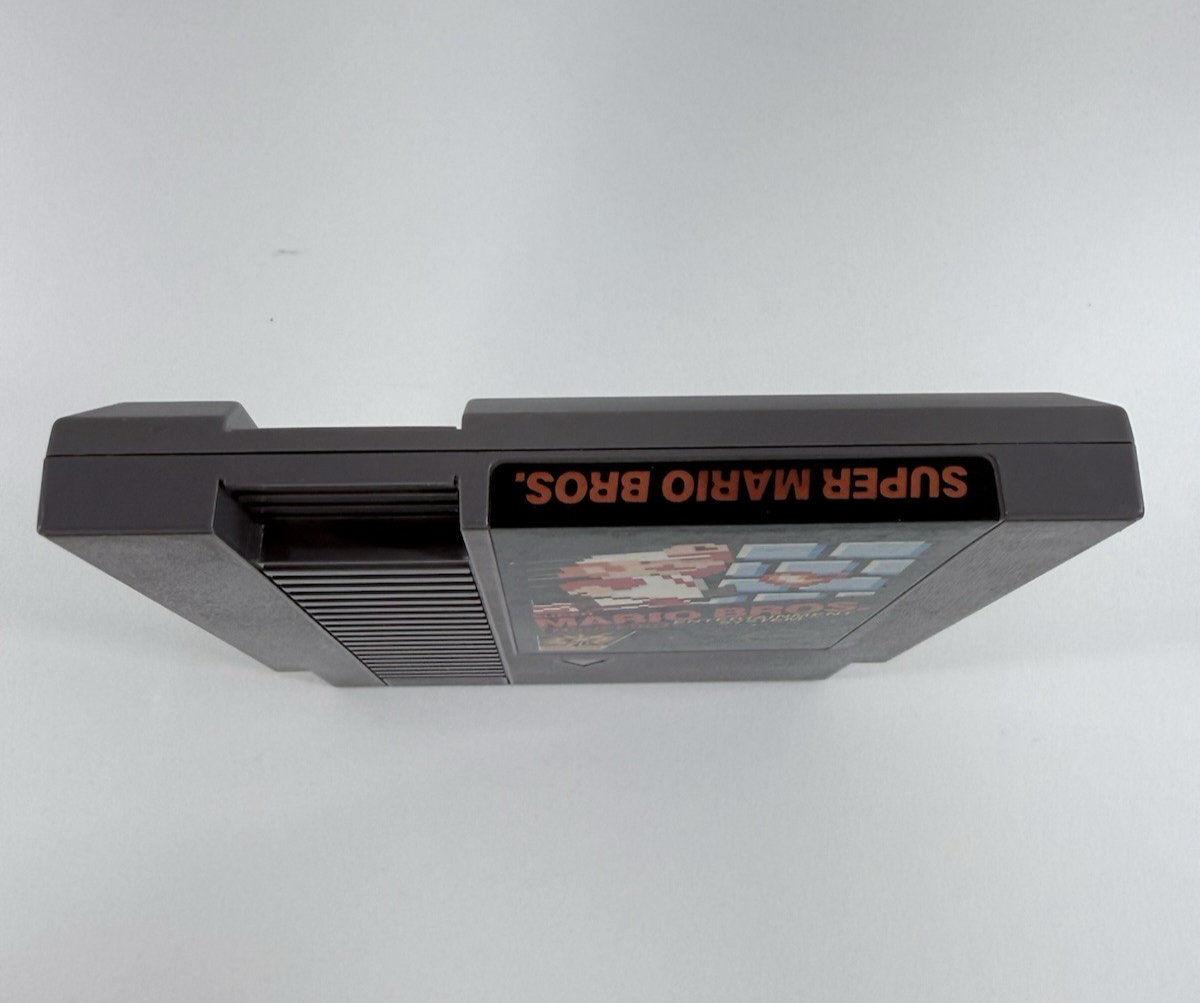Super Mario Bros. (Nintendo NES, 1985) 5-Screw Game Cartridge - Tested