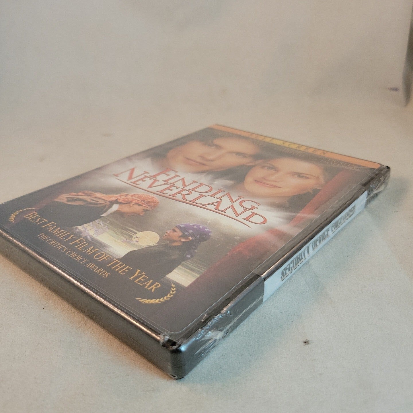 Finding Neverland (DVD, 2005, Full Frame) NEW