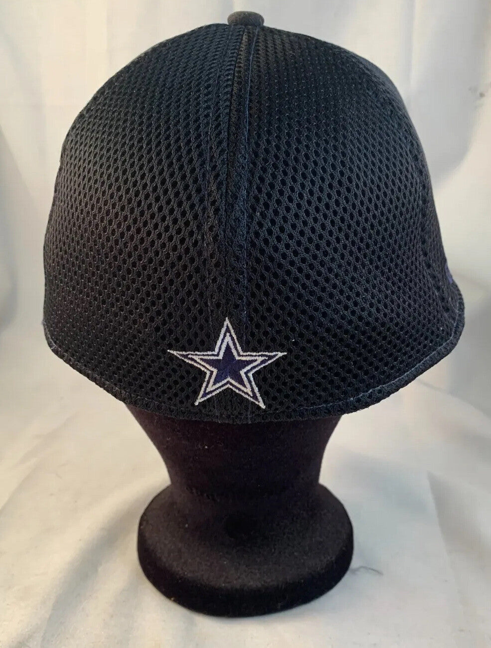 NFL Dallas Cowboys Medium-Large FlexFit New Era Embroidered Fitted Cap