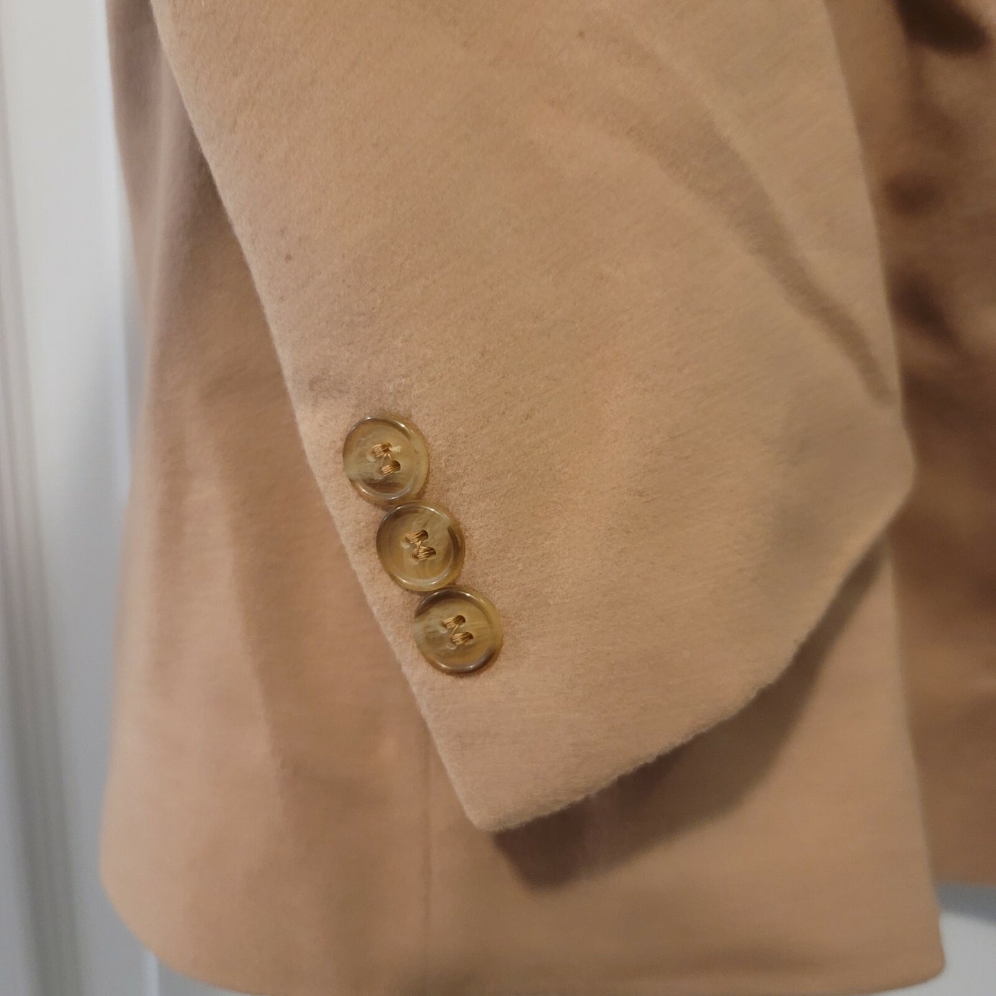 Ron Chereskin Tan Cashmere Blend Jacket Sports Coat Made In Hungary