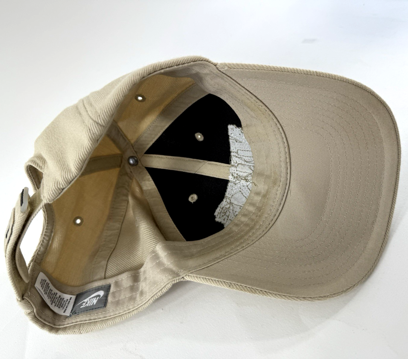 Nike Classic Embroidered Heritage 86 209430-168 Strapback Adjustable Hat - Khaki