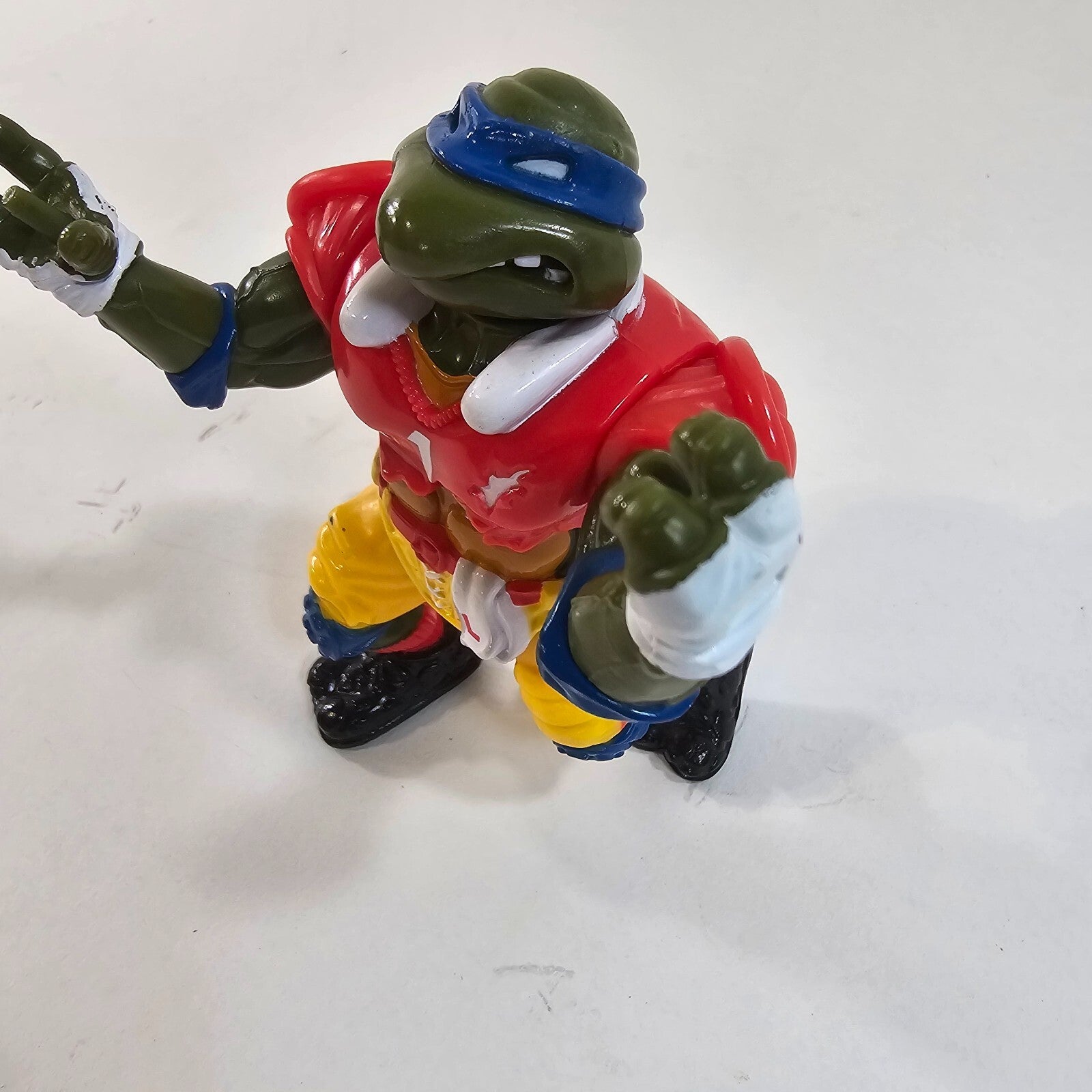 Playmates Toys 1991 TD Tossin' Leo Teenage Mutant Ninja Turtles Action Figure