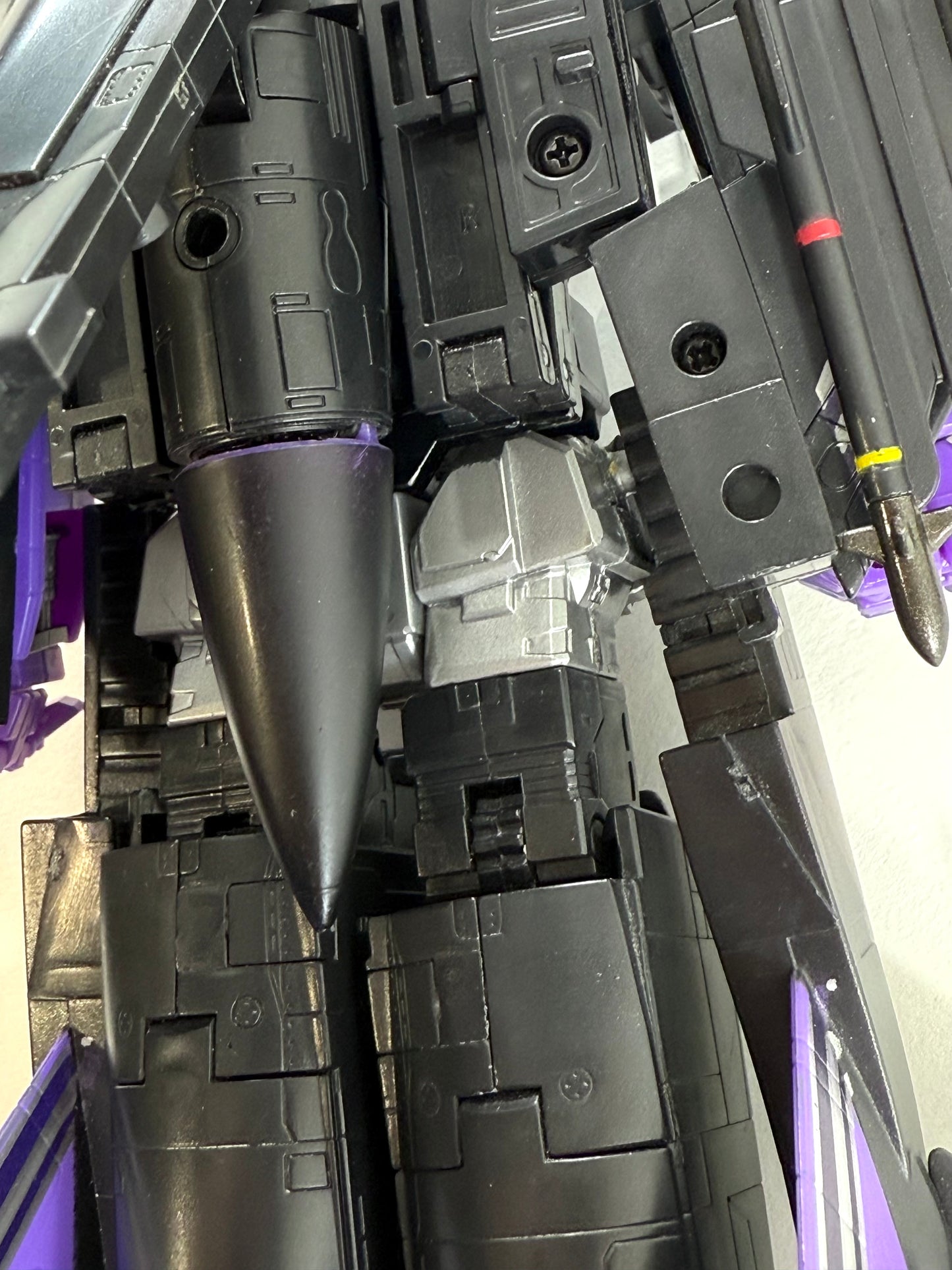 Hasbro Transformers Universe Masterpiece Skywarp G1 Series Action Figure + Box