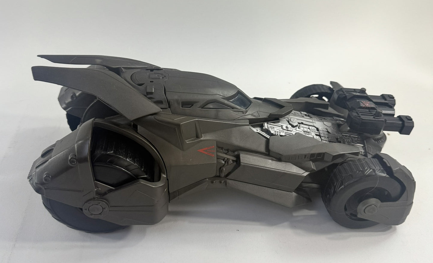 Mattel 2015 DC Comics Batman Vs Superman 14" Epic Strike Batmobile
