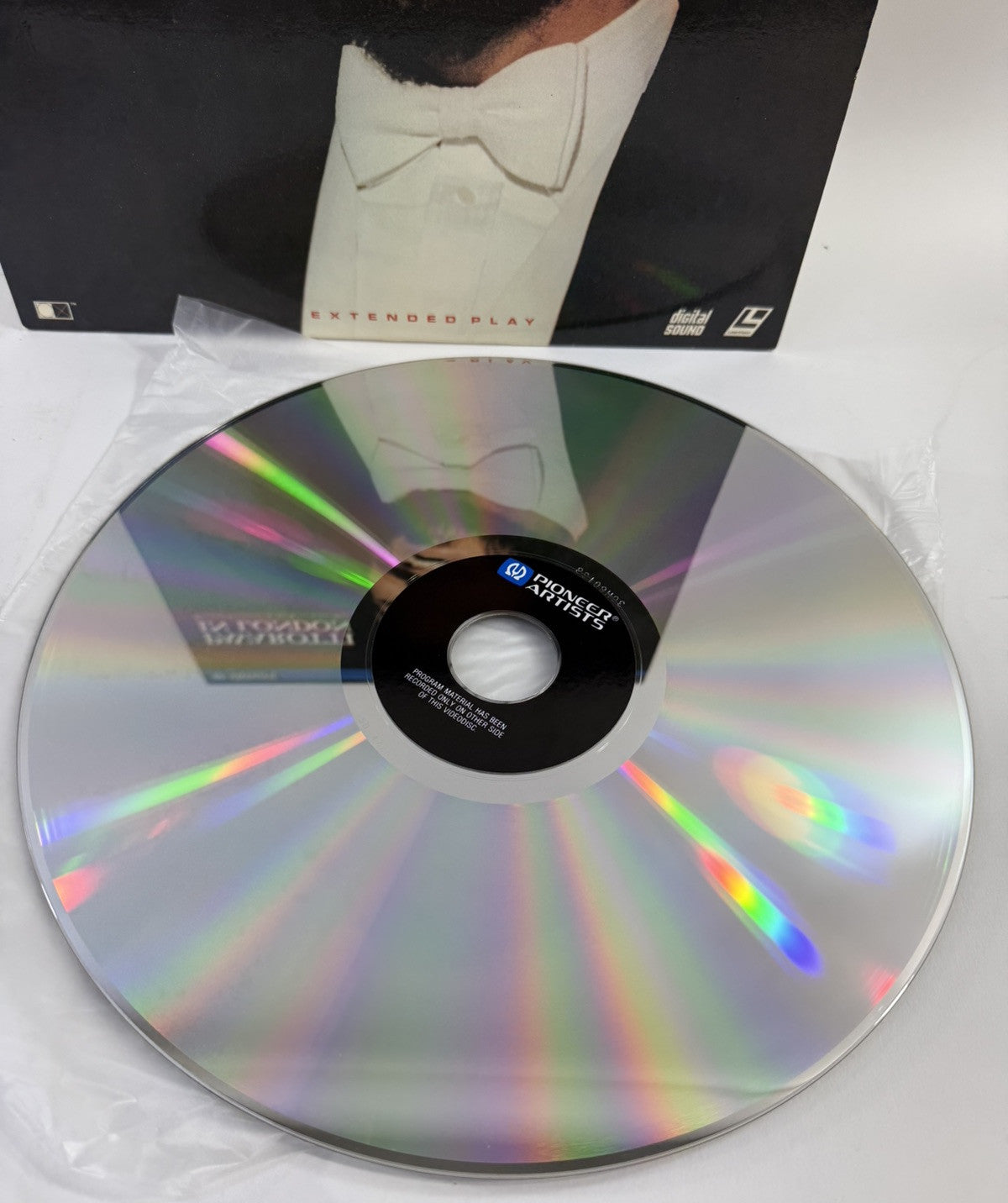 Pavarotti In London (Laserdisc Bundle) La Traviata, That’s Entertainment III