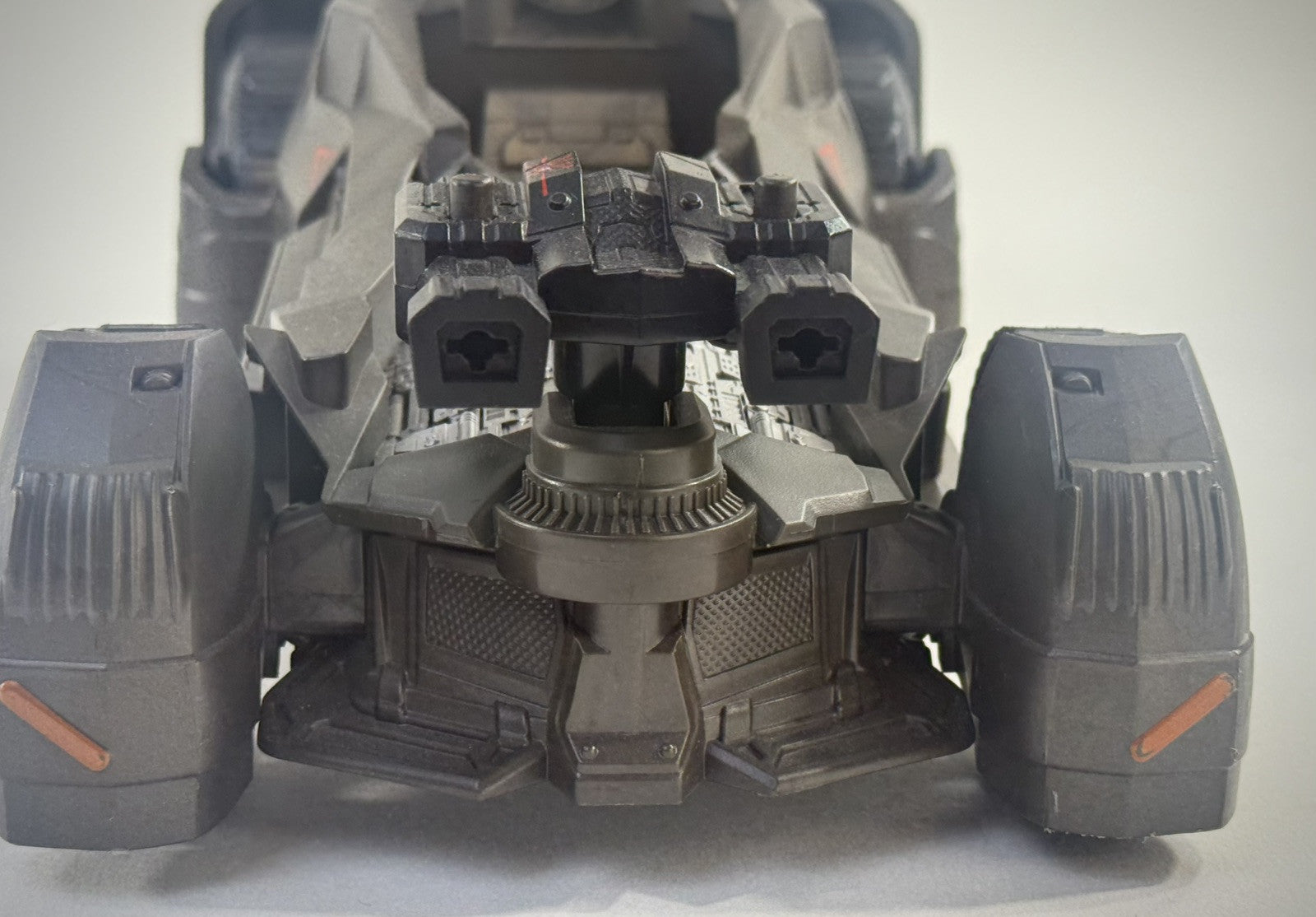 Mattel 2015 DC Comics Batman Vs Superman 14" Epic Strike Batmobile