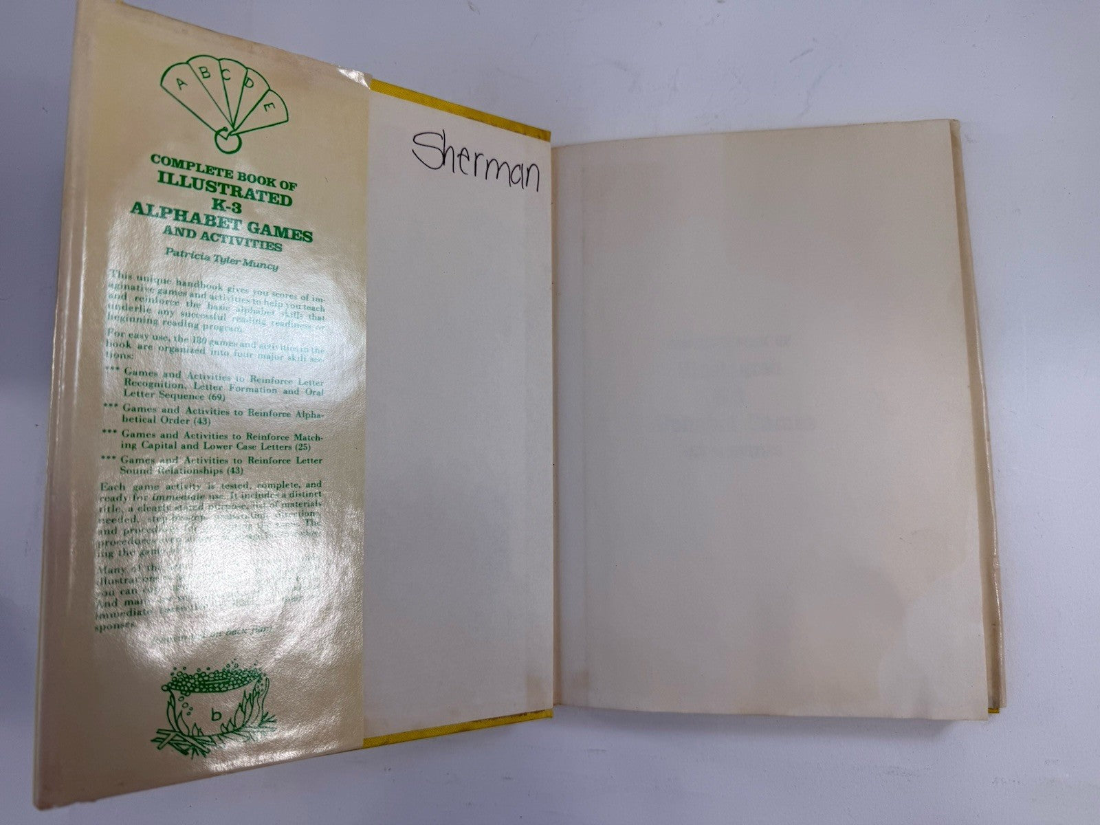 Complete Book of Illustrated K-3 Alphabet Games and Activities (Hardcover, 1980)