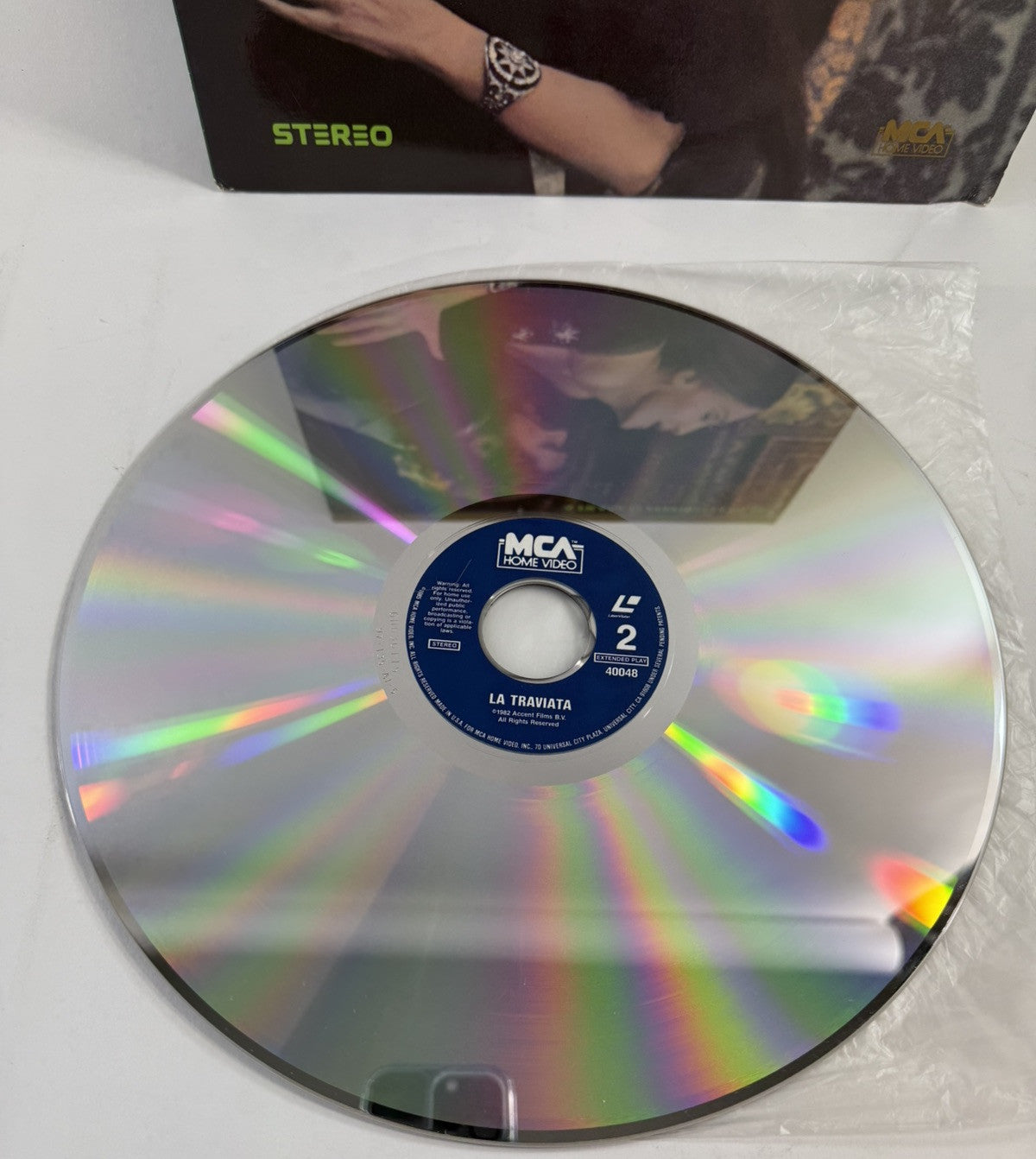 Pavarotti In London (Laserdisc Bundle) La Traviata, That’s Entertainment III