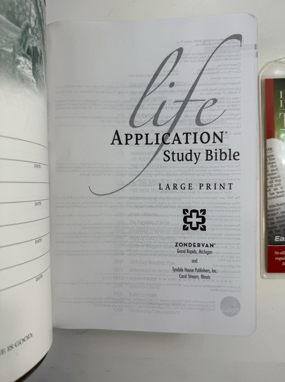 Life Application Study Bible By Zondervan 2011 Leatherbound - Box And Index Tabs